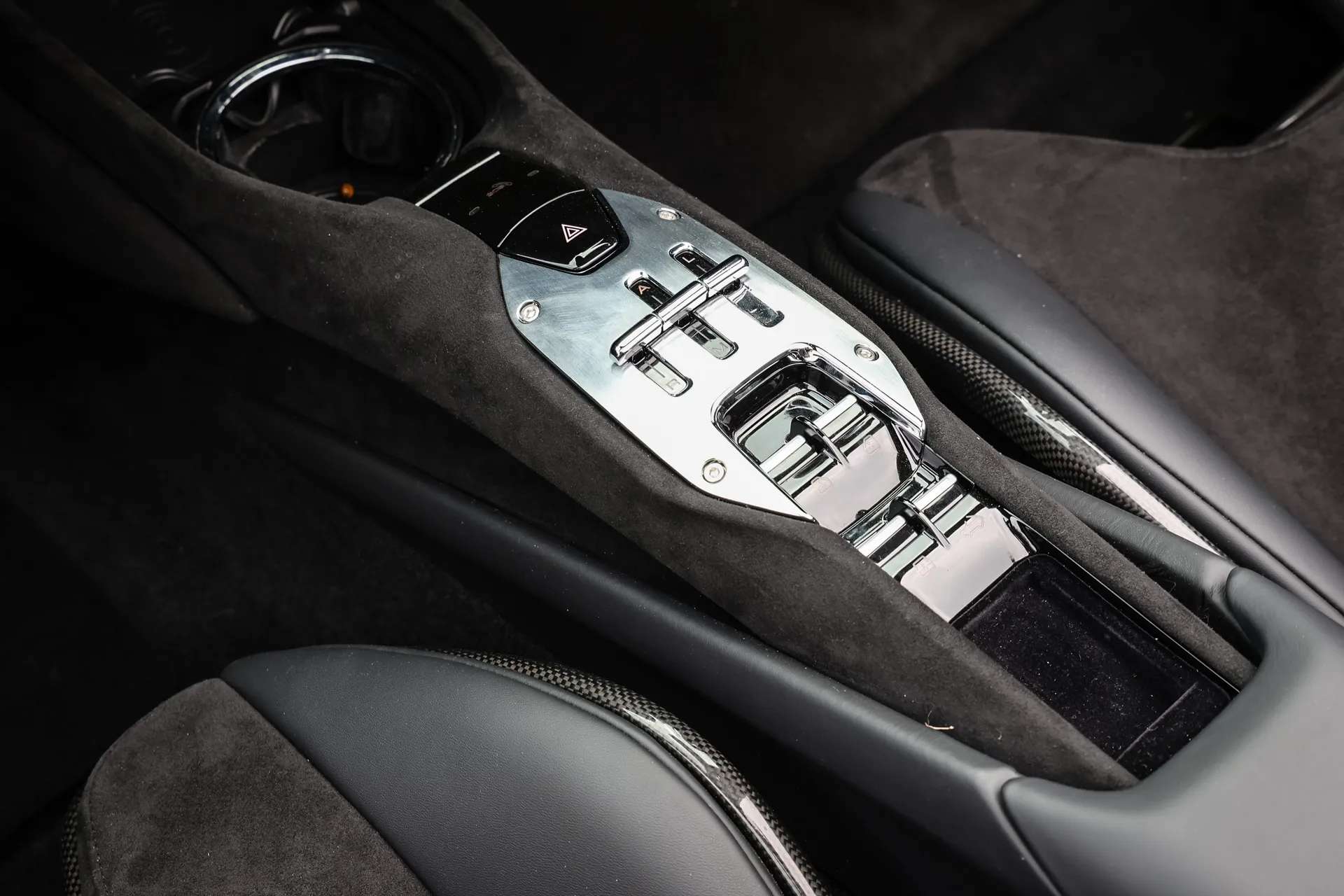 2024 FERRARI 296 GTS S-A 2024 FERRARI 296 GTS S-A