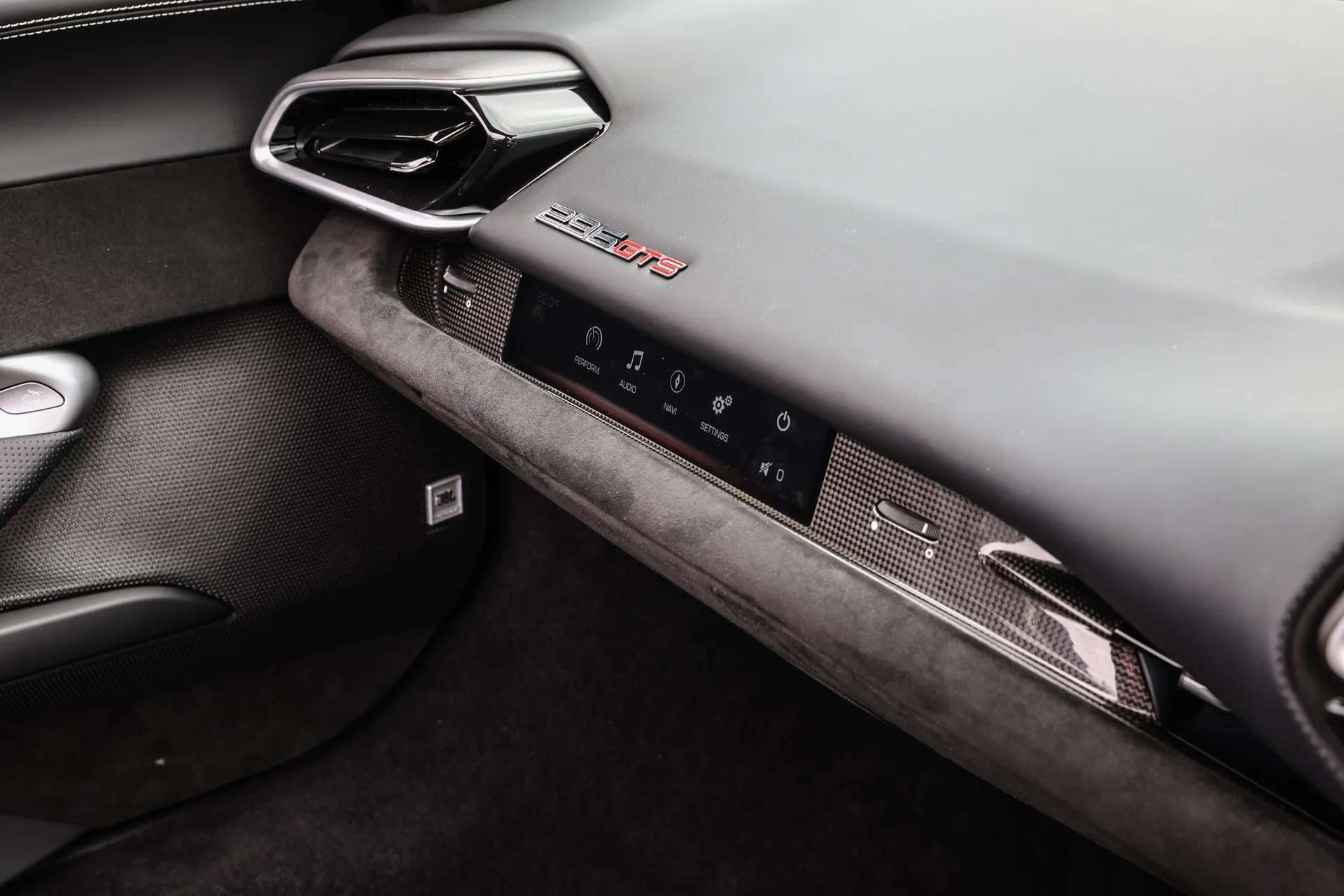 2024 FERRARI 296 GTS S-A 2024 FERRARI 296 GTS S-A