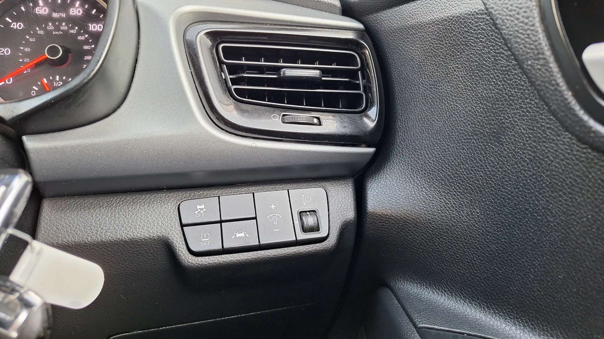 2020 KIA RIO 2020 KIA RIO