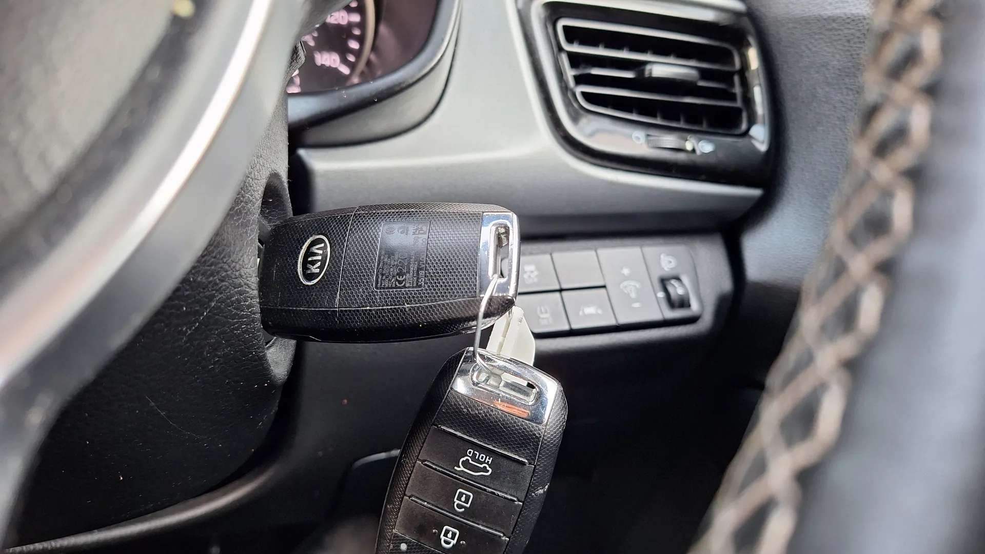 2020 KIA RIO 2020 KIA RIO