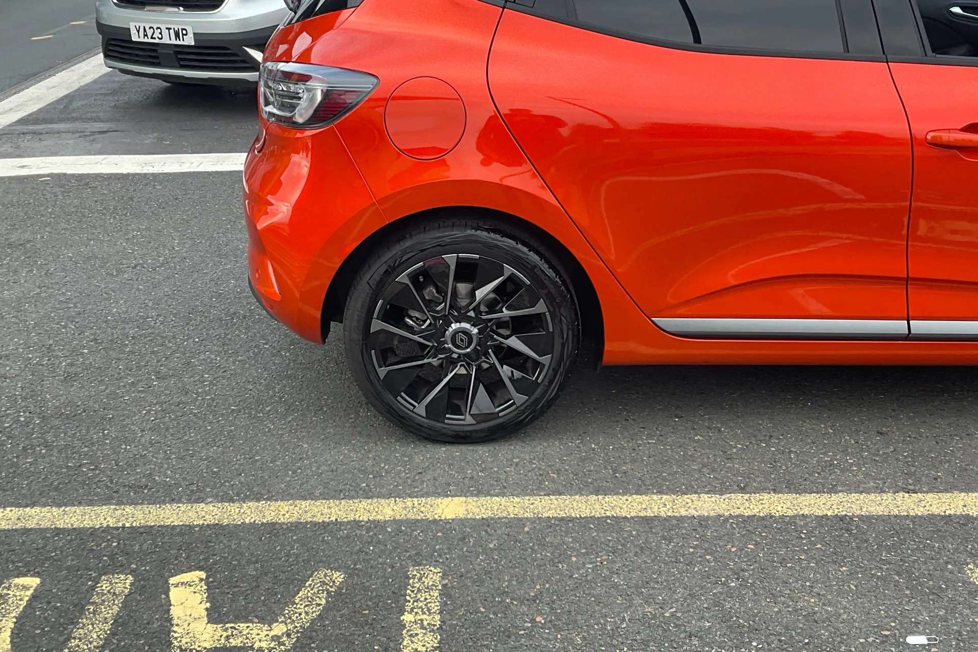 A 2026 RENAULT CLIO 1.0 TCe 90 Techno Esprit Alpine 5dr A 2026 RENAULT CLIO 1.0 TCe 90 Techno Esprit Alpine 5dr