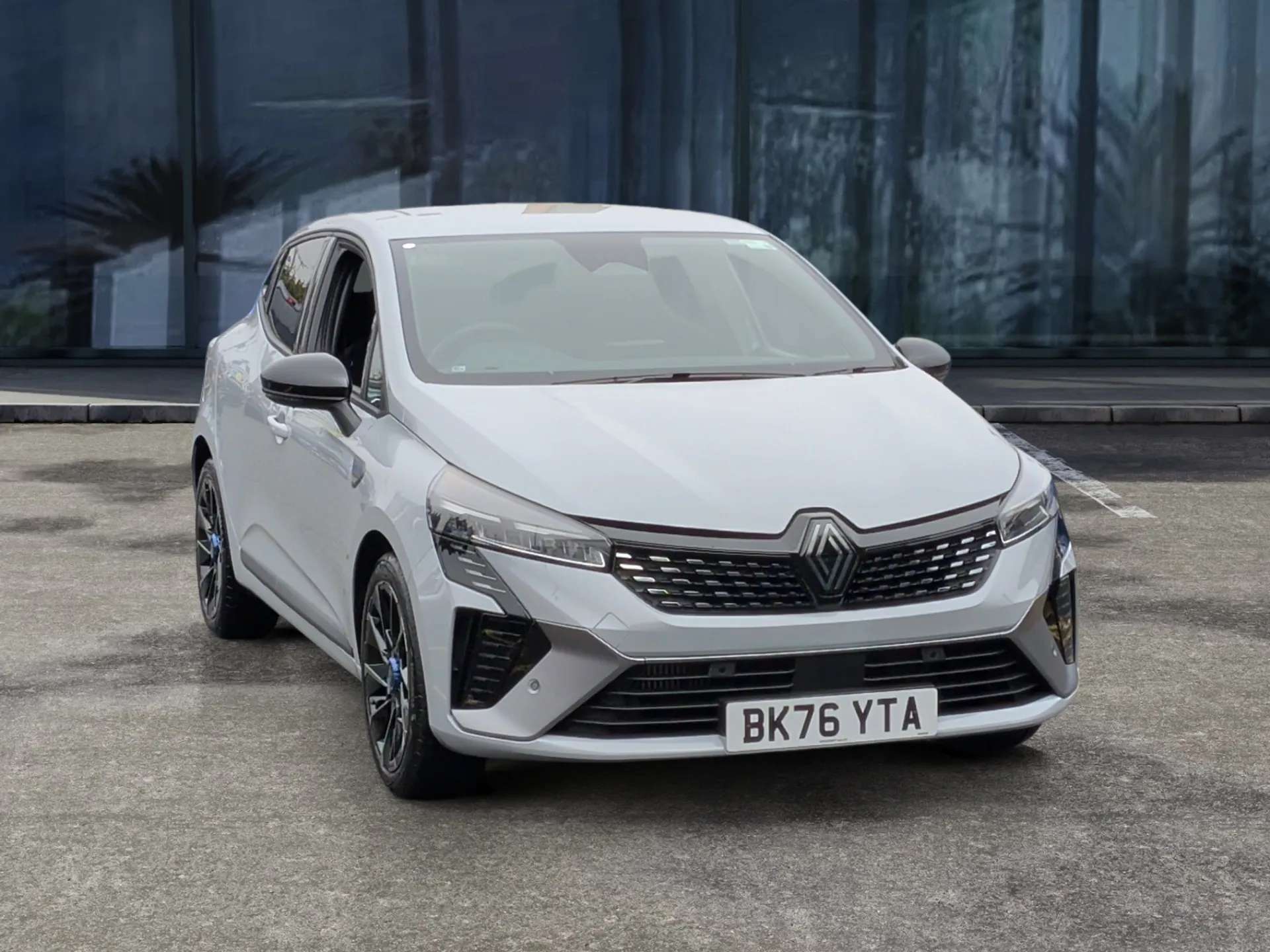 A 2026 RENAULT CLIO 1.0 TCe 90 Techno Esprit Alpine 5dr A 2026 RENAULT CLIO 1.0 TCe 90 Techno Esprit Alpine 5dr
