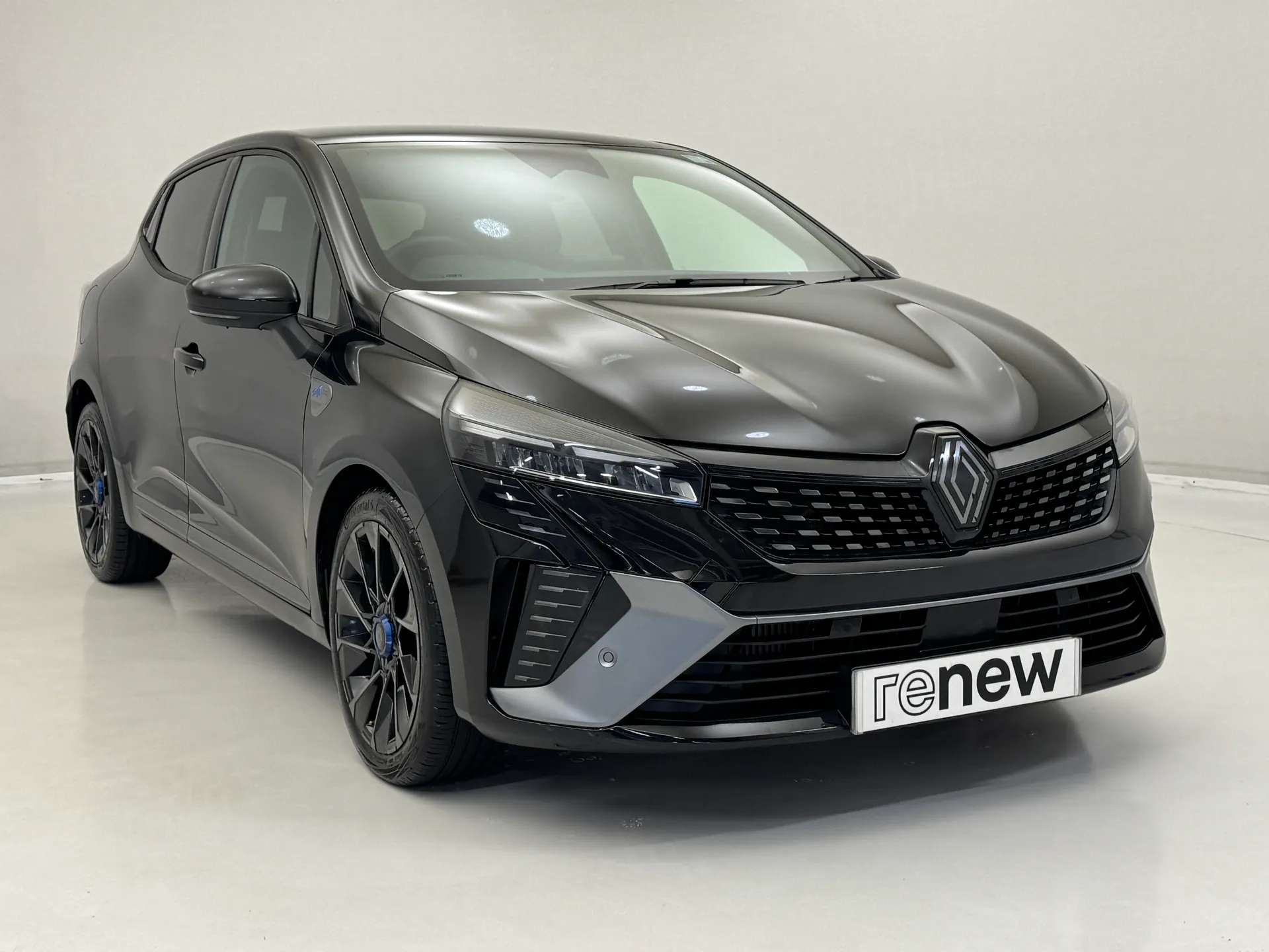 A 2024 RENAULT CLIO 1.0 TCe 90 Esprit Alpine 5dr A 2024 RENAULT CLIO 1.0 TCe 90 Esprit Alpine 5dr