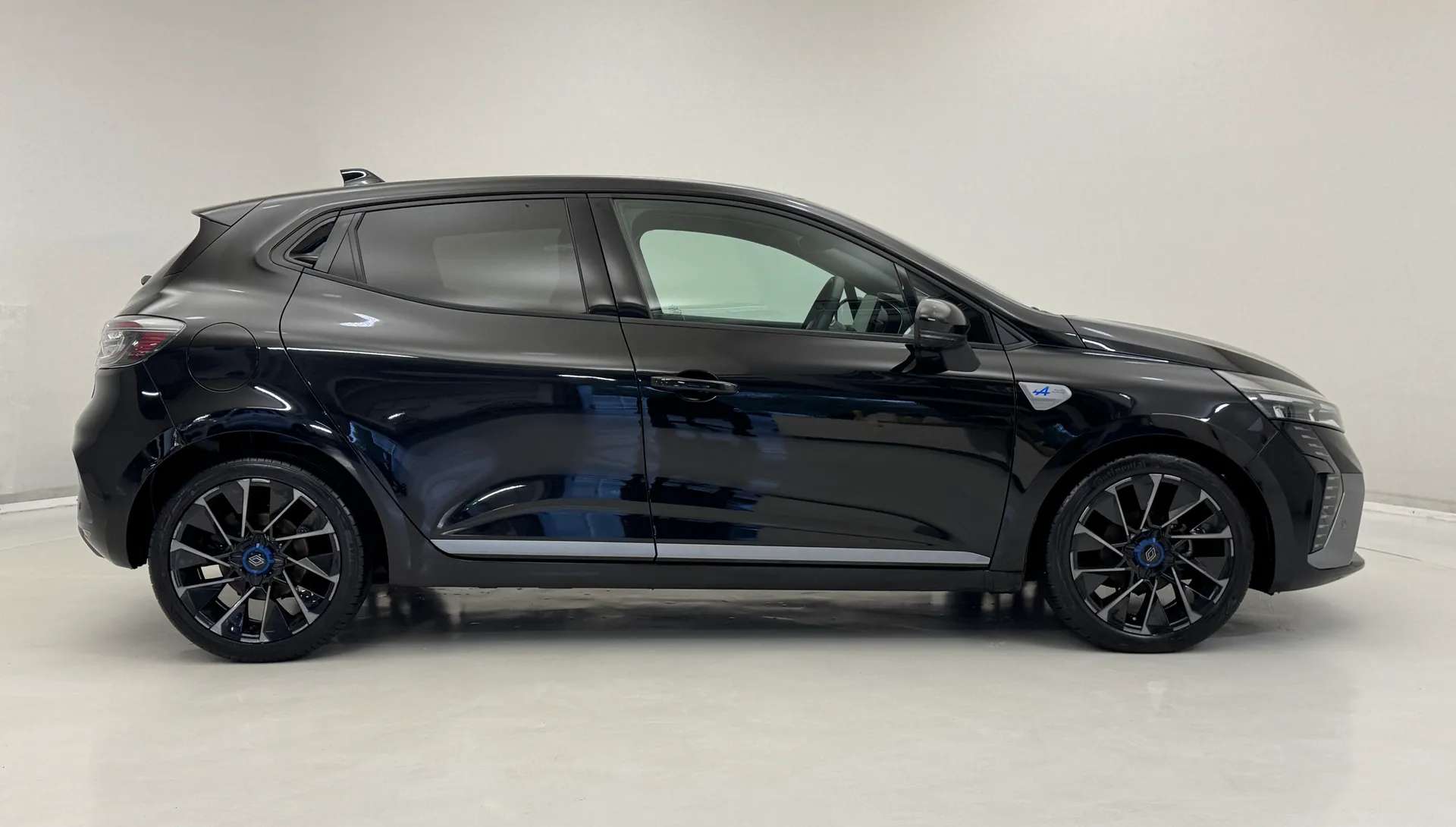 2024 RENAULT CLIO 2024 RENAULT CLIO