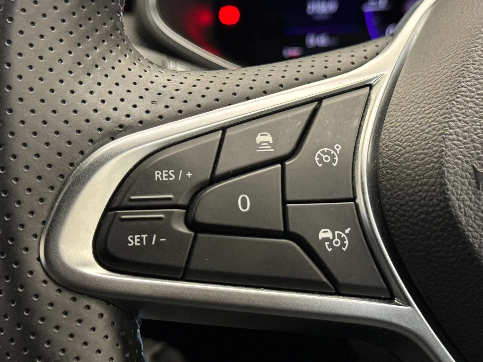 2024 RENAULT CLIO 2024 RENAULT CLIO