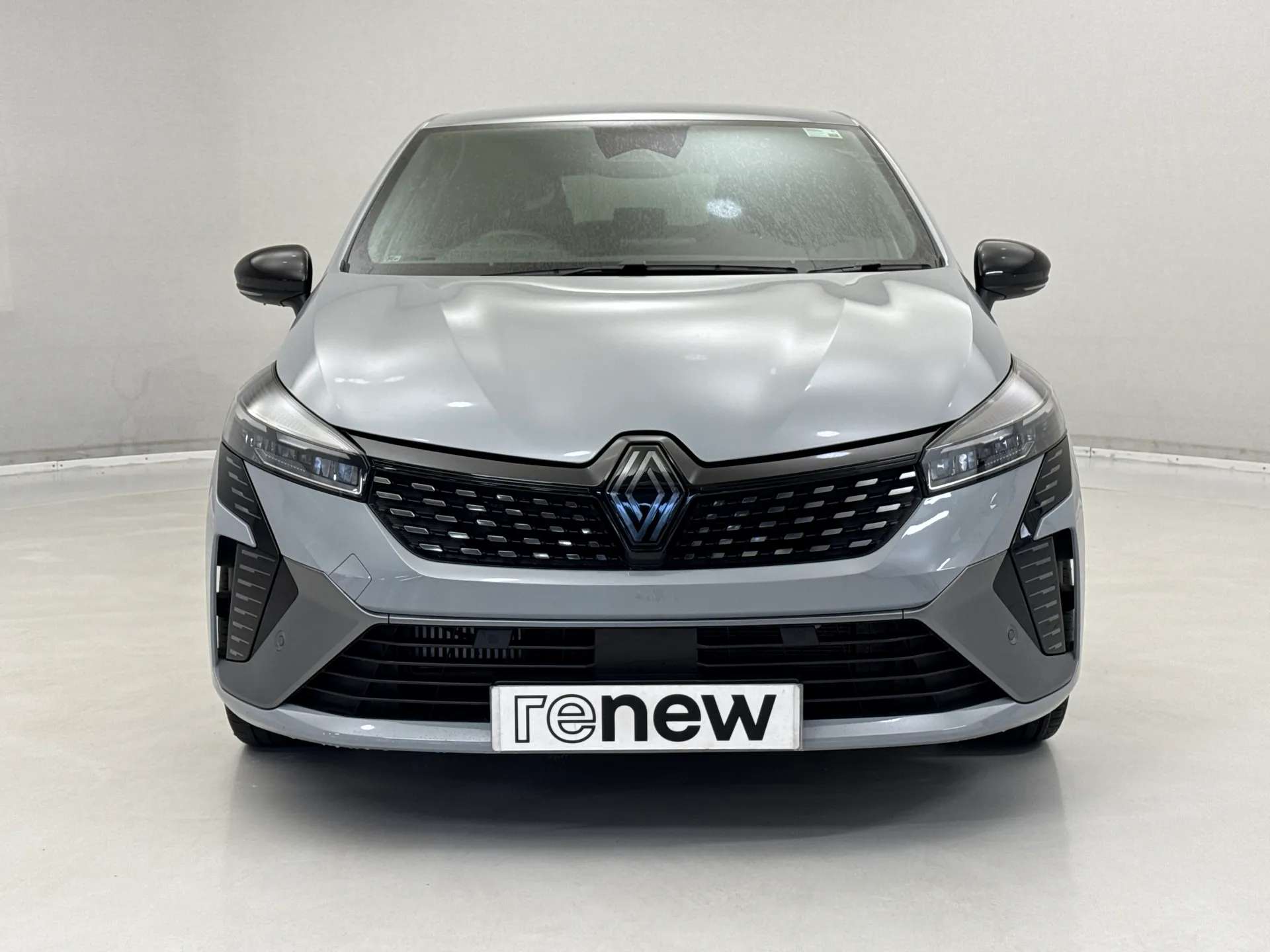 A 2025 RENAULT CLIO 1.0 TCe 90 Esprit Alpine 5dr A 2025 RENAULT CLIO 1.0 TCe 90 Esprit Alpine 5dr