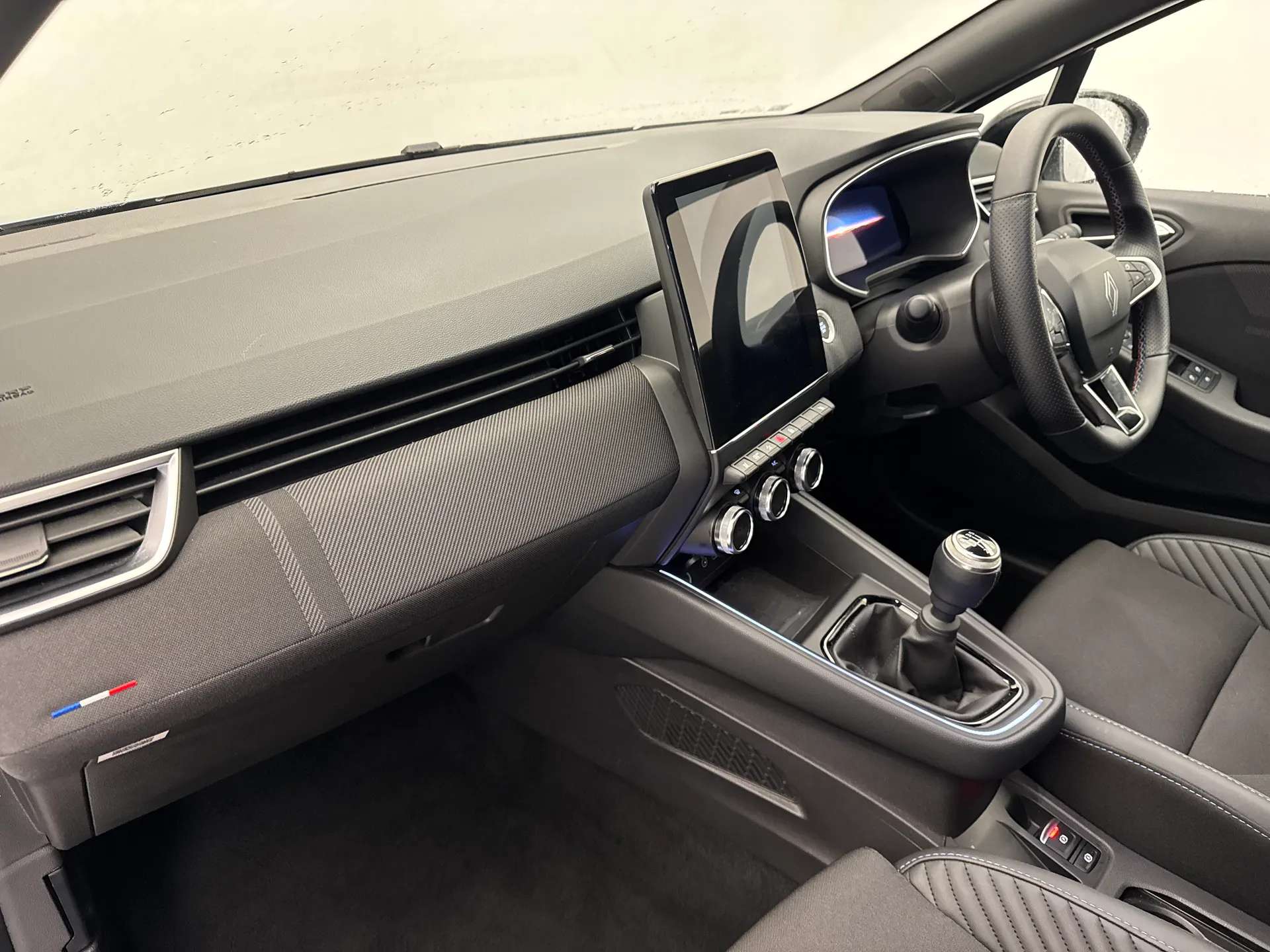 2025 RENAULT CLIO 2025 RENAULT CLIO