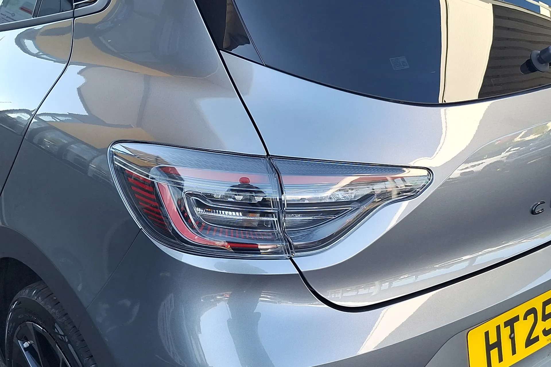 2025 RENAULT CLIO 2025 RENAULT CLIO