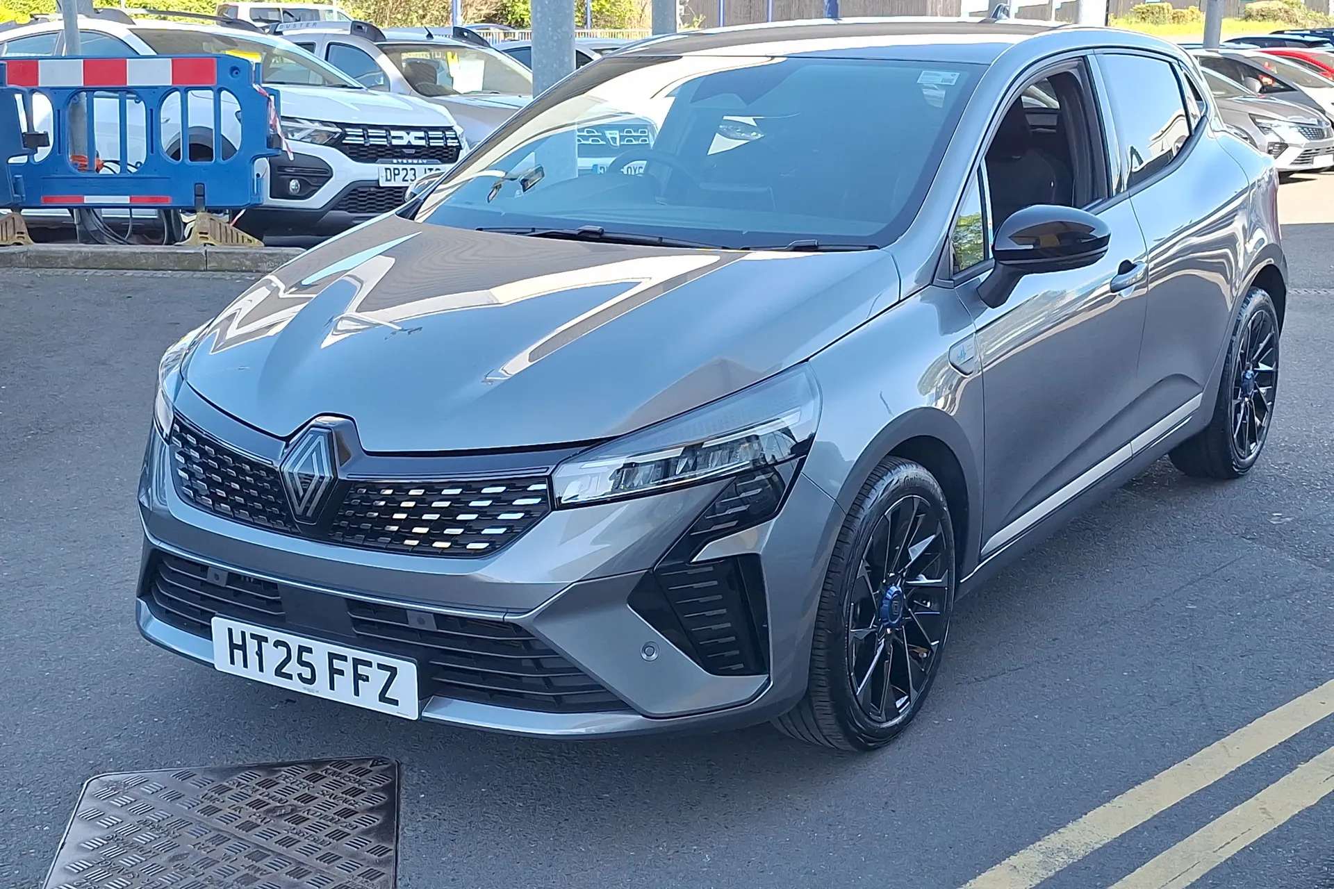 2025 RENAULT CLIO 2025 RENAULT CLIO