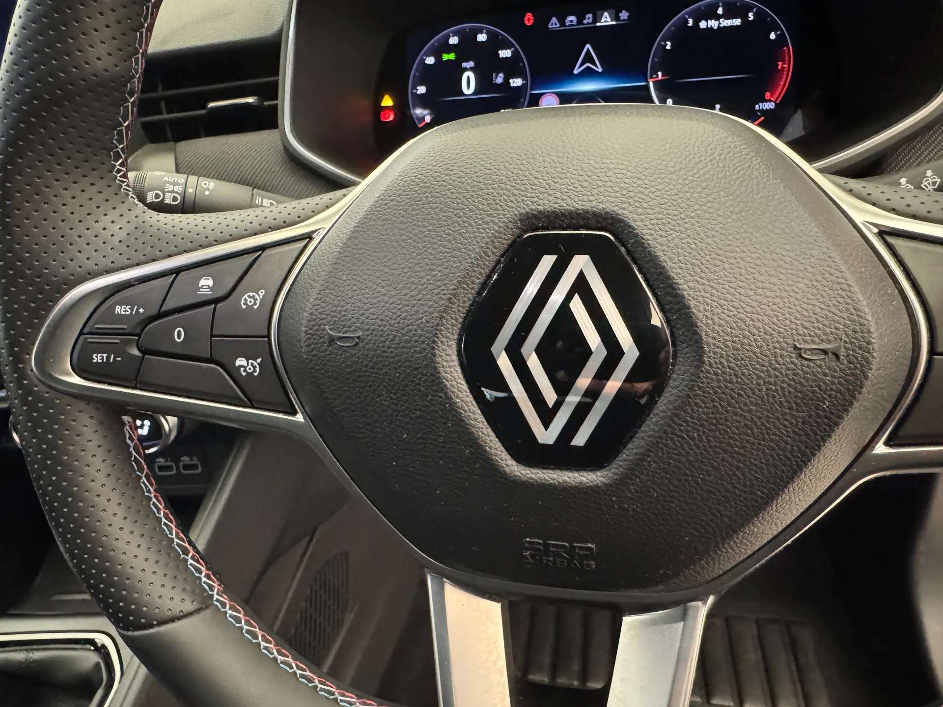 2025 RENAULT CLIO 2025 RENAULT CLIO