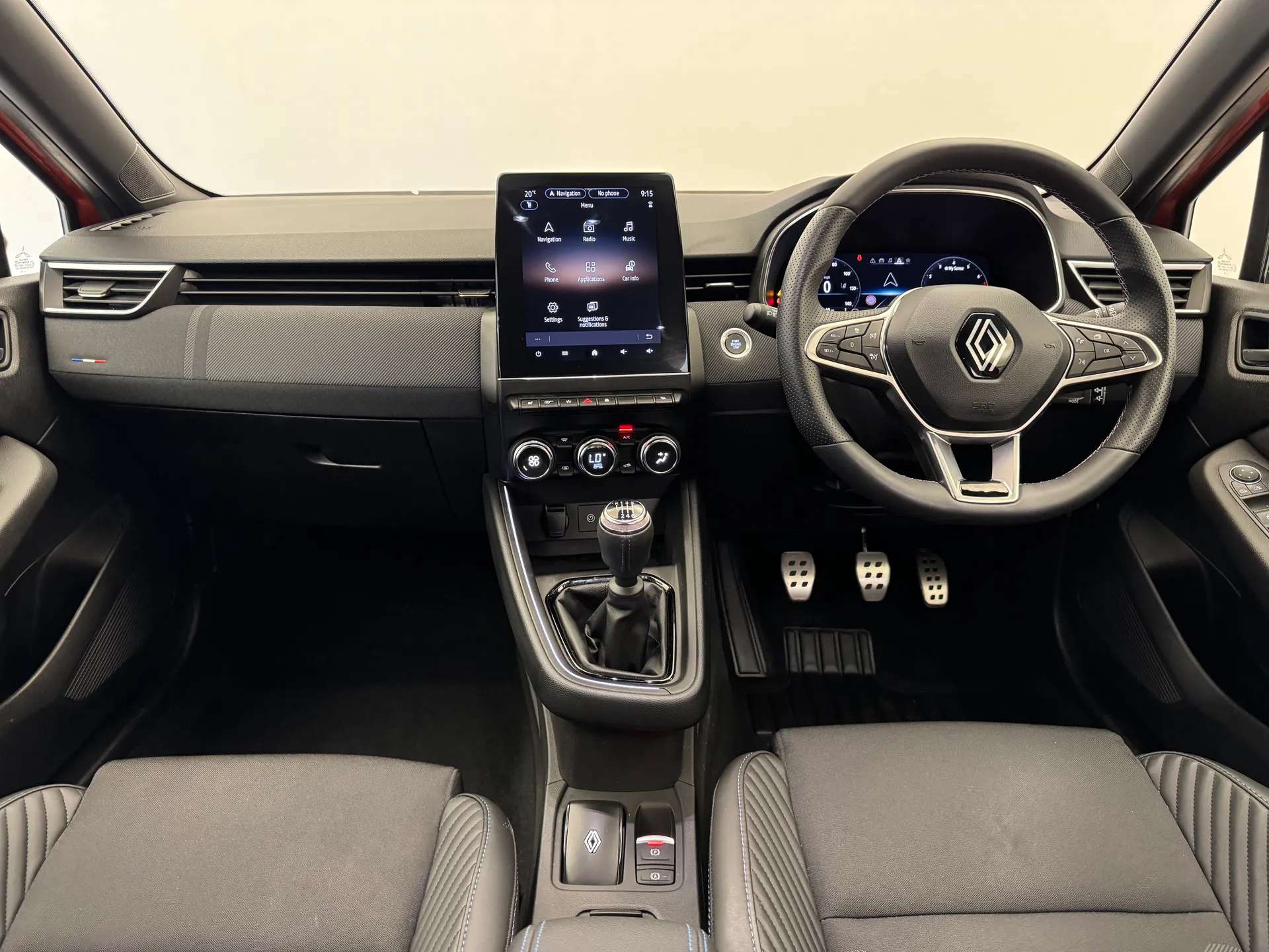 2025 RENAULT CLIO 2025 RENAULT CLIO