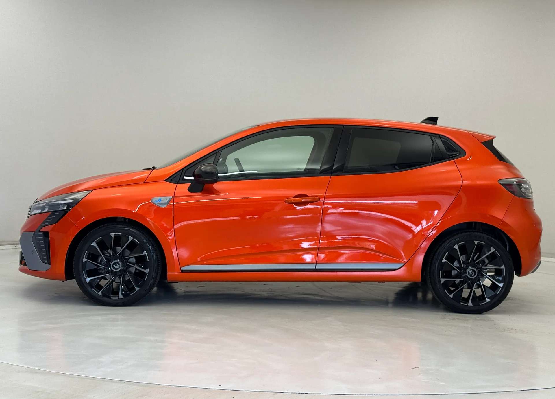 2025 RENAULT CLIO 2025 RENAULT CLIO