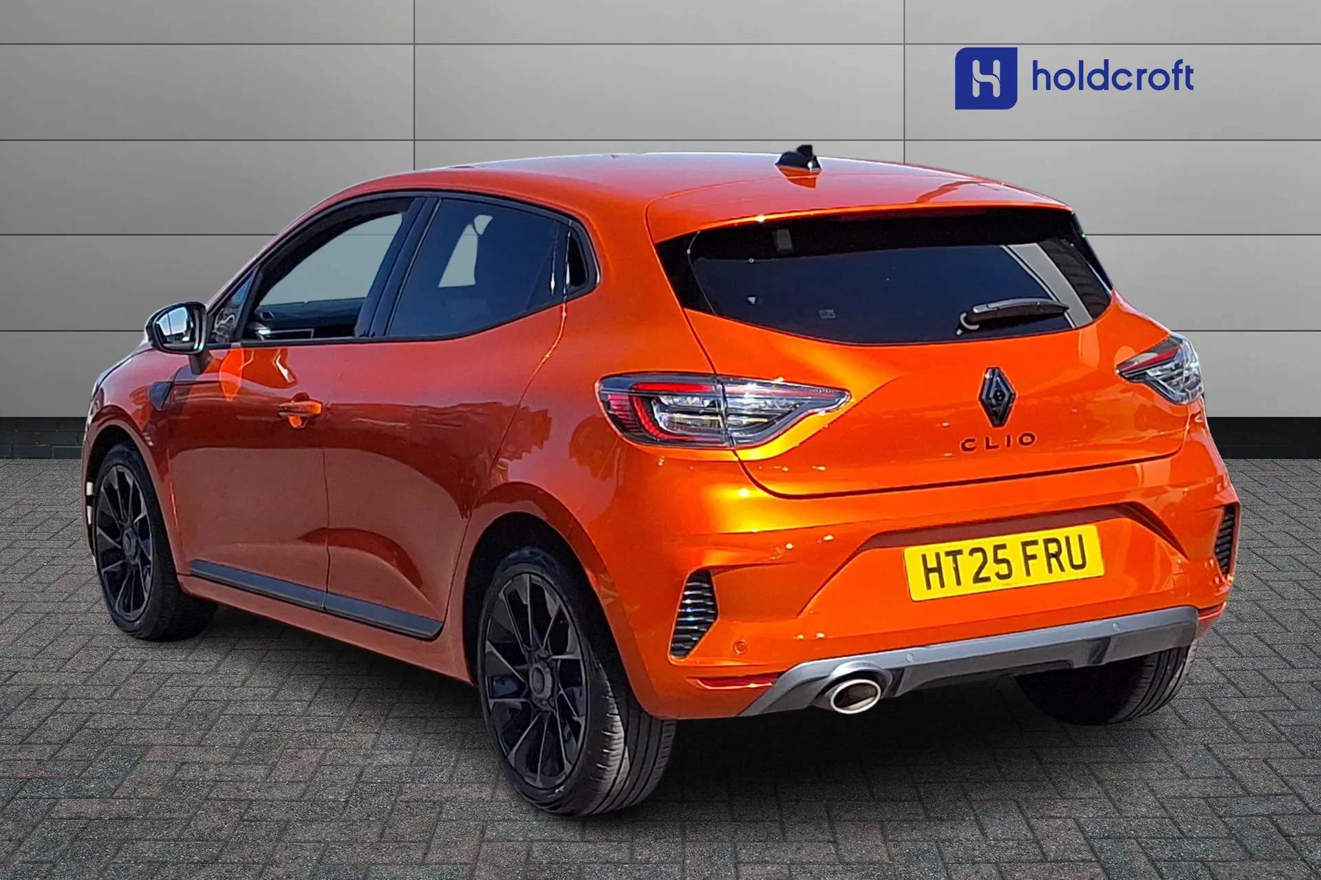 A 2025 RENAULT CLIO 1.0 TCe 90 Esprit Alpine 5dr A 2025 RENAULT CLIO 1.0 TCe 90 Esprit Alpine 5dr