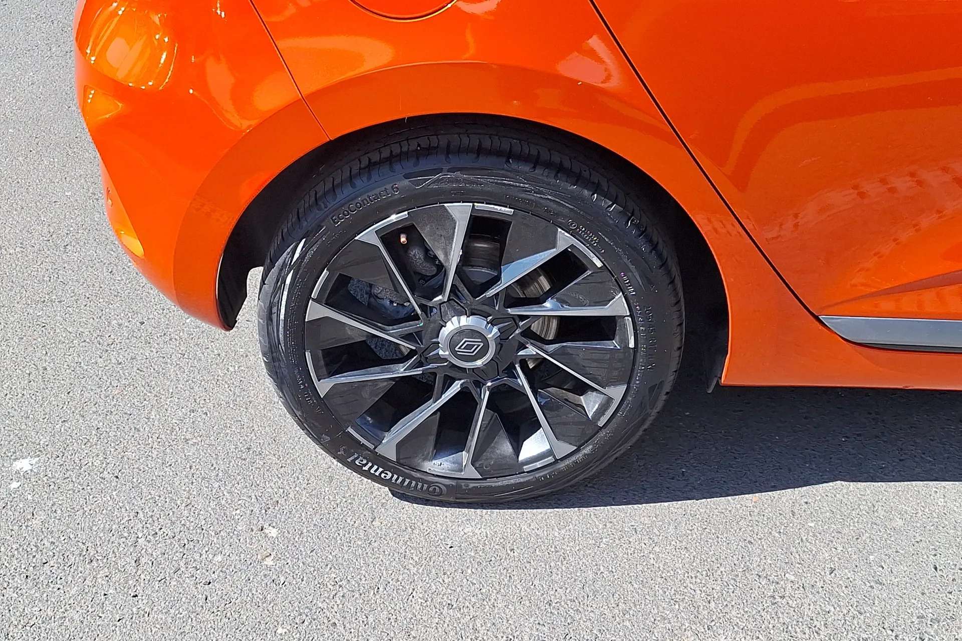 A 2025 RENAULT CLIO 1.0 TCe 90 Esprit Alpine 5dr A 2025 RENAULT CLIO 1.0 TCe 90 Esprit Alpine 5dr