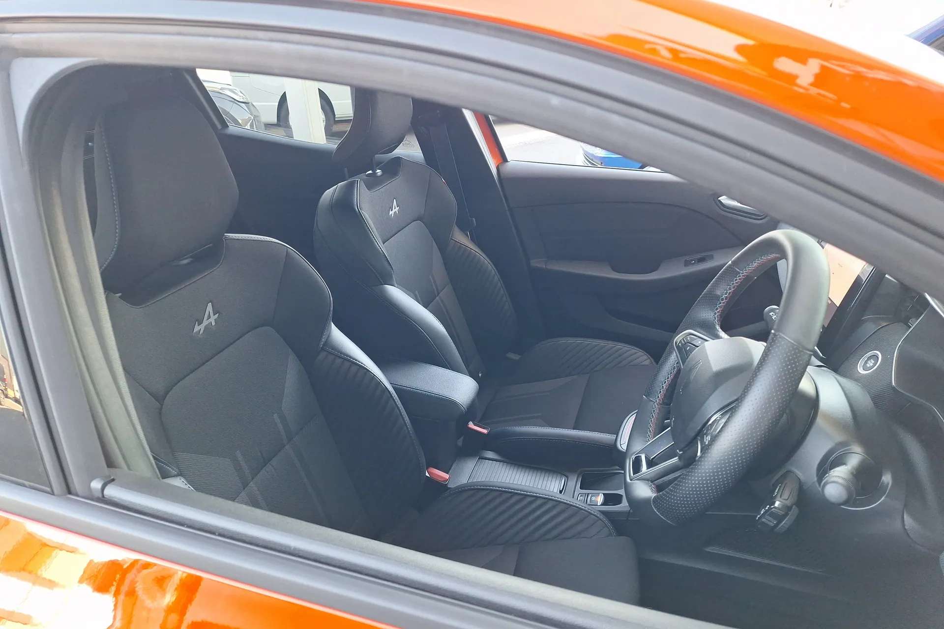 2025 RENAULT CLIO 2025 RENAULT CLIO