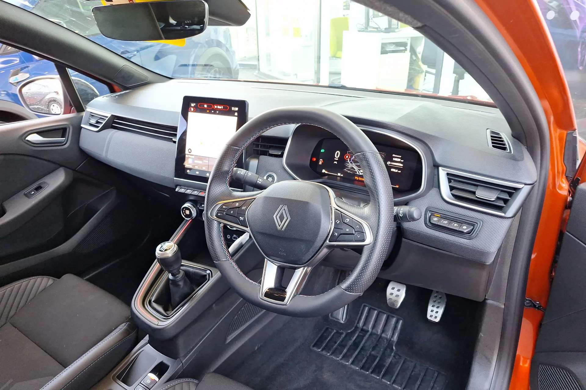 2025 RENAULT CLIO 2025 RENAULT CLIO