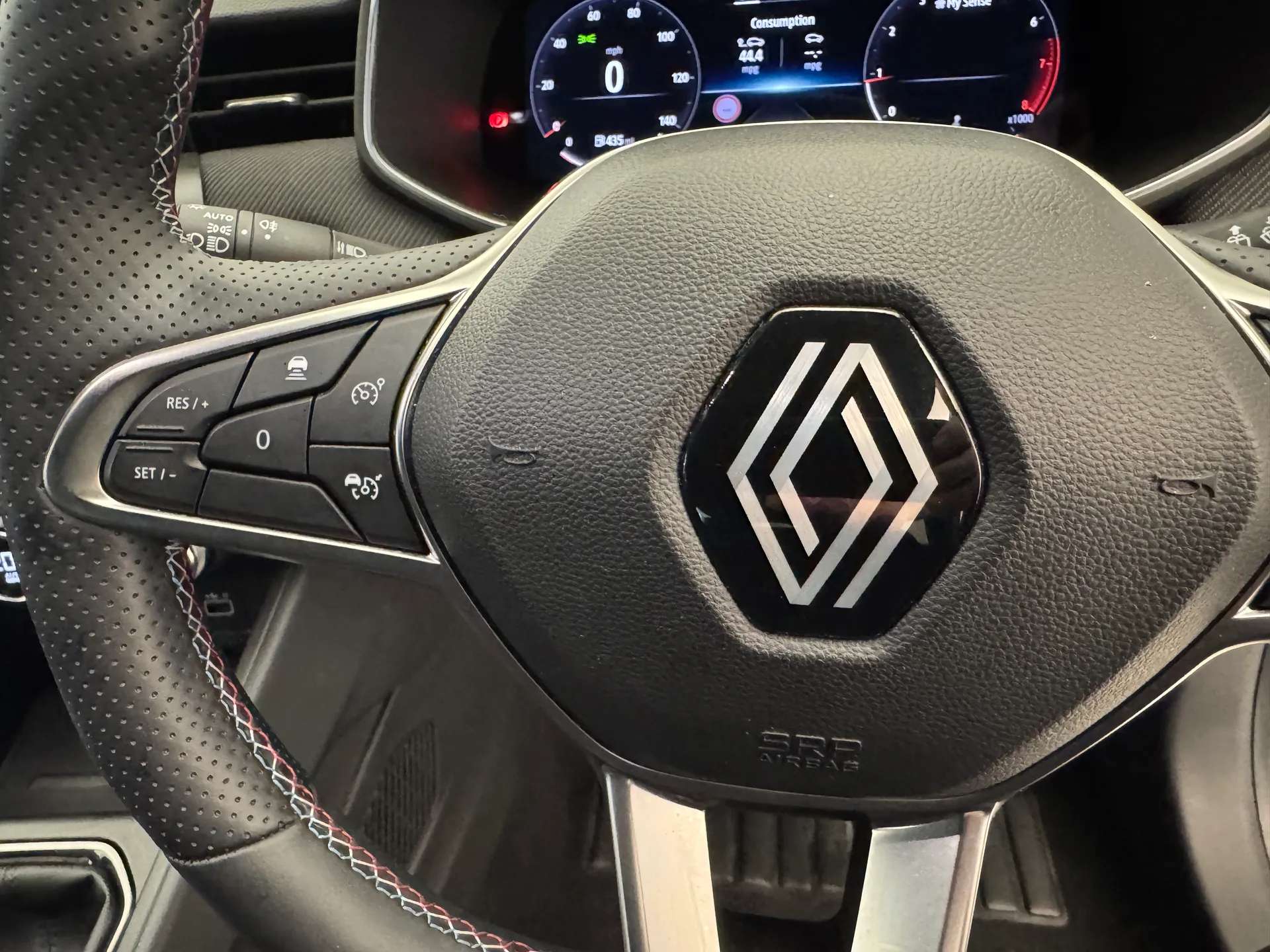 2025 RENAULT CLIO 2025 RENAULT CLIO