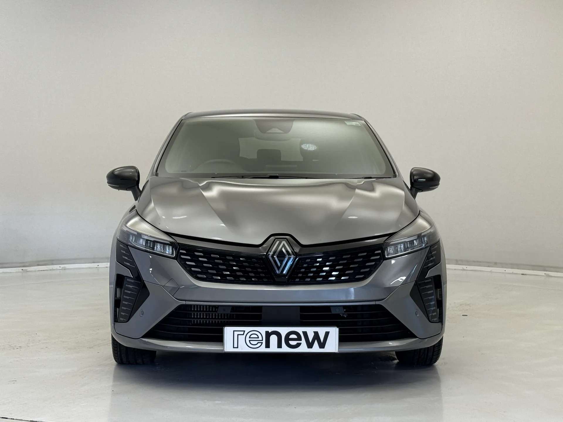 A 2025 RENAULT CLIO 1.0 TCe 90 Esprit Alpine 5dr A 2025 RENAULT CLIO 1.0 TCe 90 Esprit Alpine 5dr