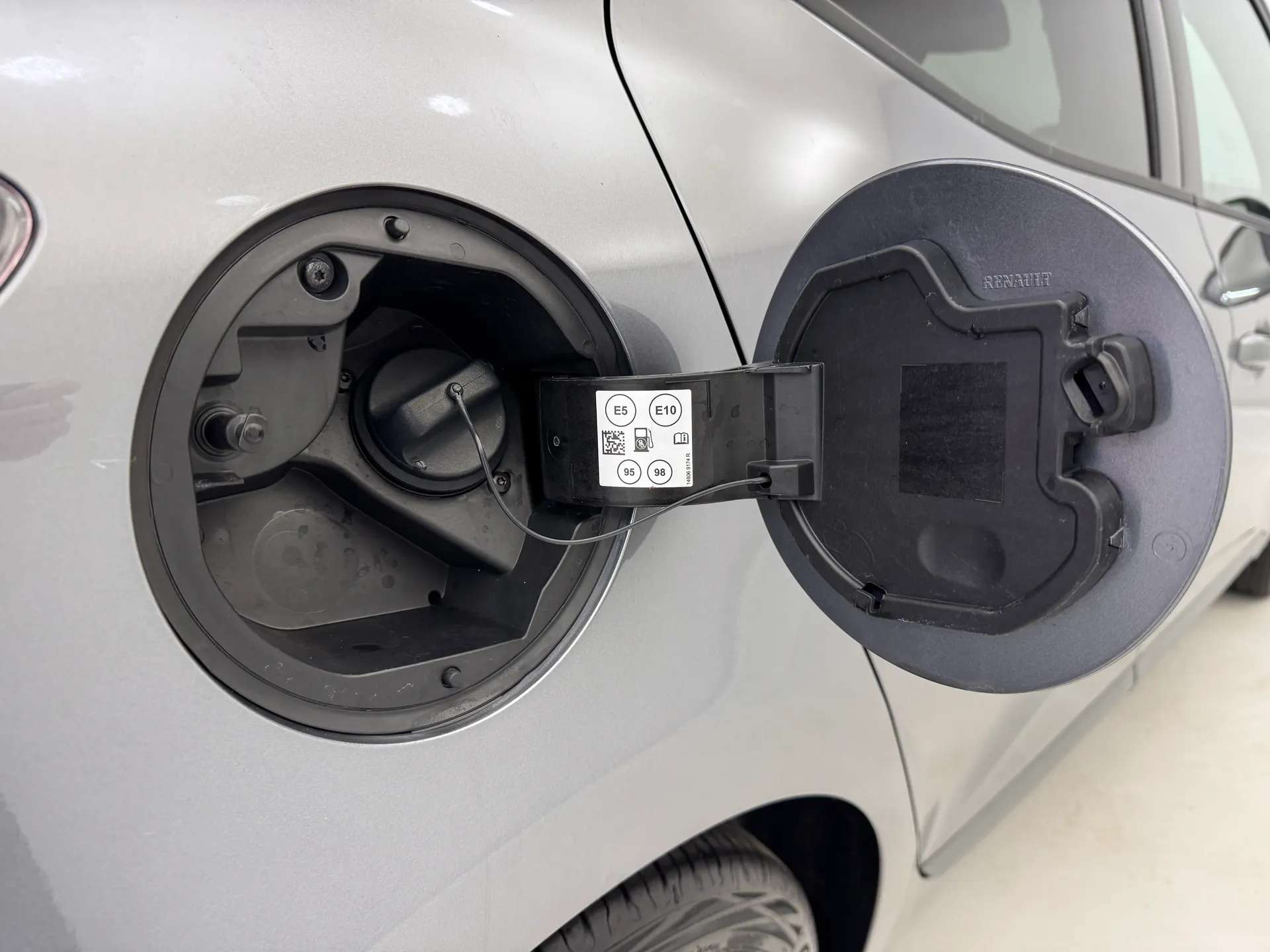 2025 RENAULT CLIO 2025 RENAULT CLIO