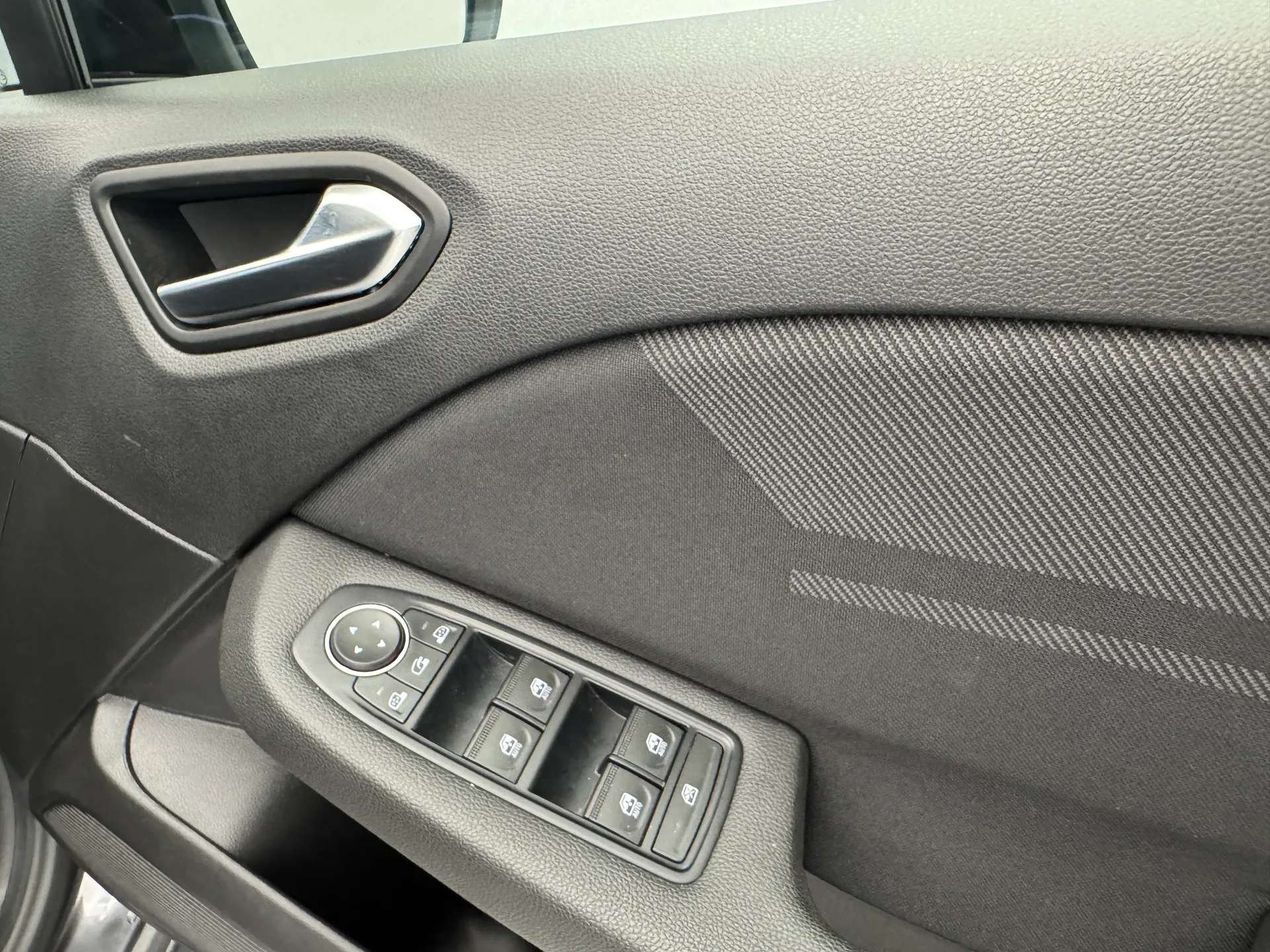 2025 RENAULT CLIO 2025 RENAULT CLIO