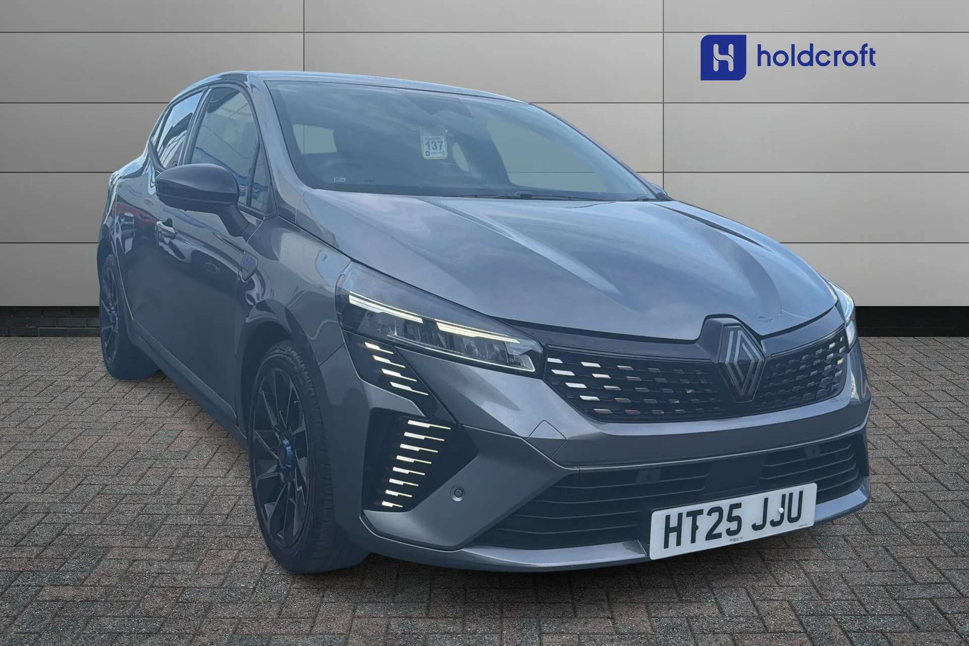 A 2025 RENAULT CLIO 1.0 TCe 90 Esprit Alpine 5dr A 2025 RENAULT CLIO 1.0 TCe 90 Esprit Alpine 5dr