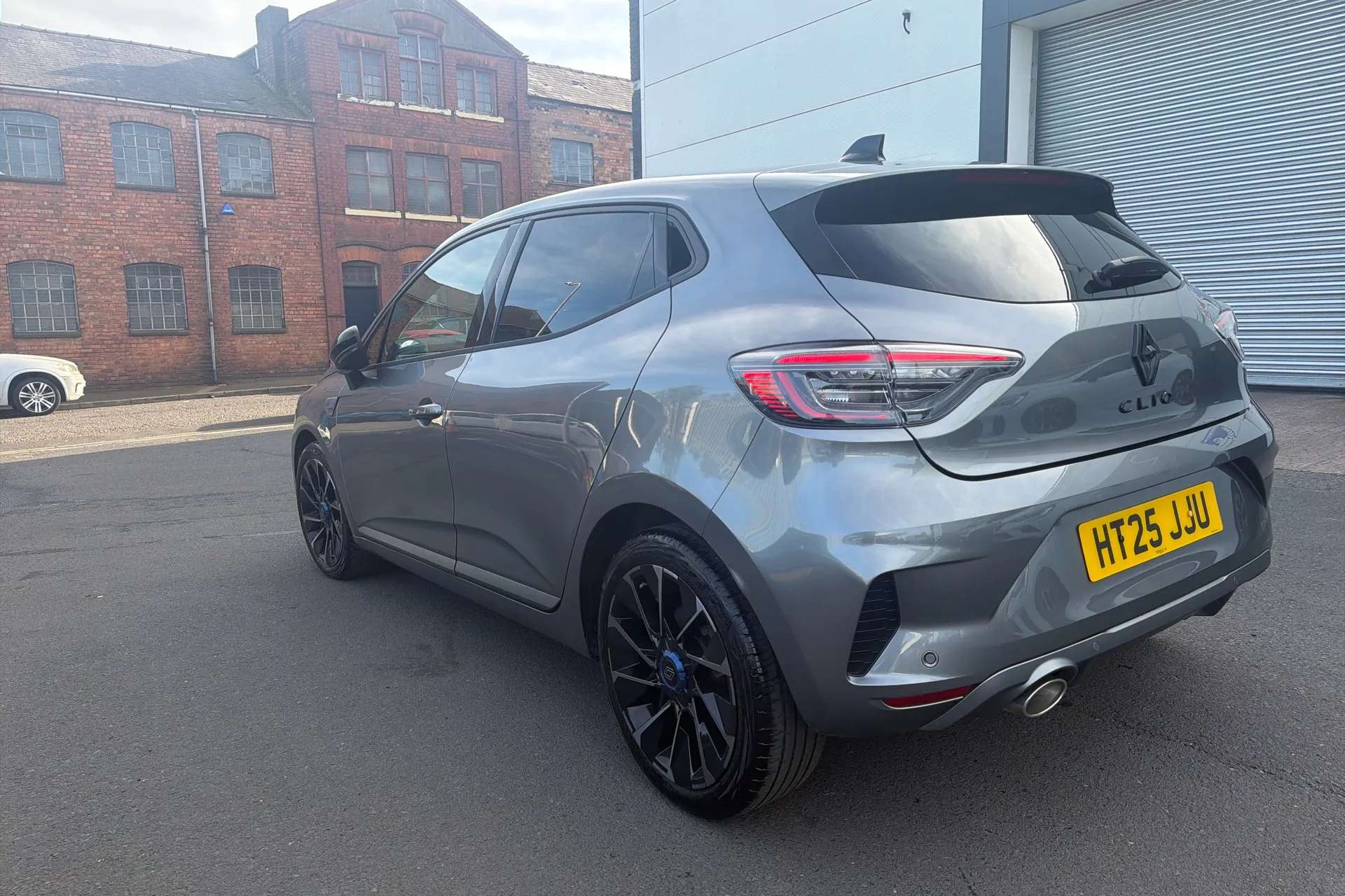 2025 RENAULT CLIO 2025 RENAULT CLIO