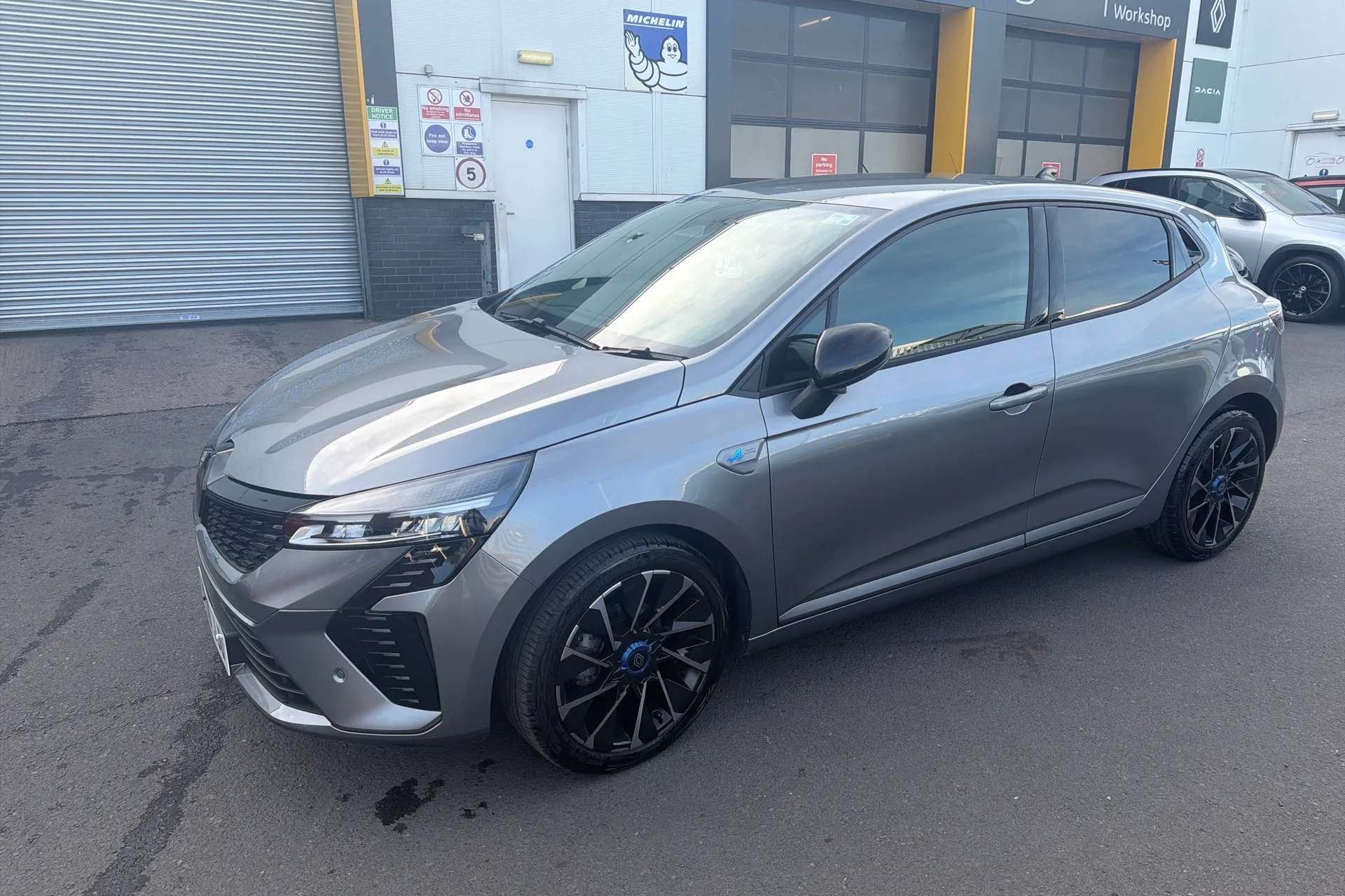 2025 RENAULT CLIO 2025 RENAULT CLIO