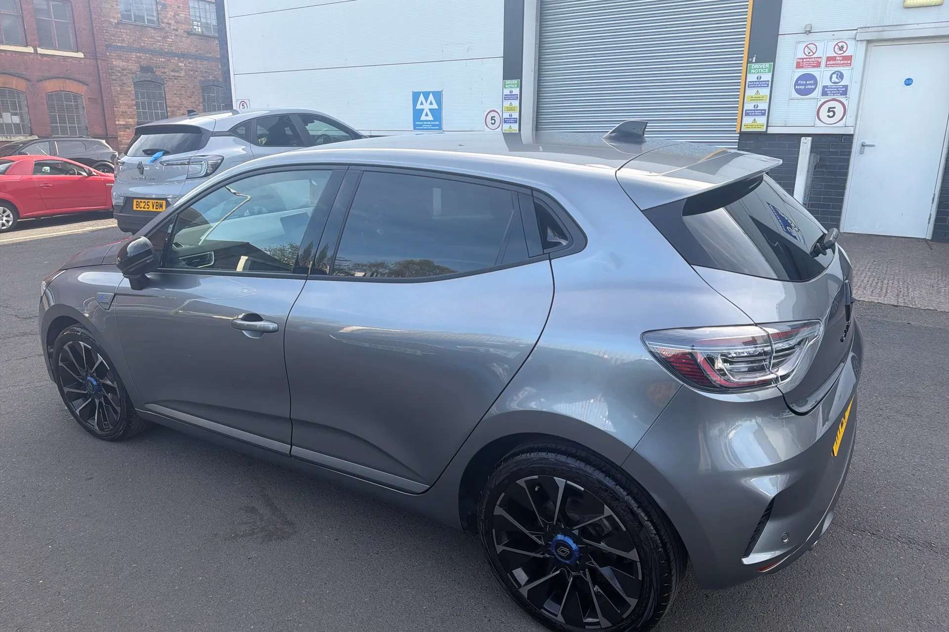 2025 RENAULT CLIO 2025 RENAULT CLIO