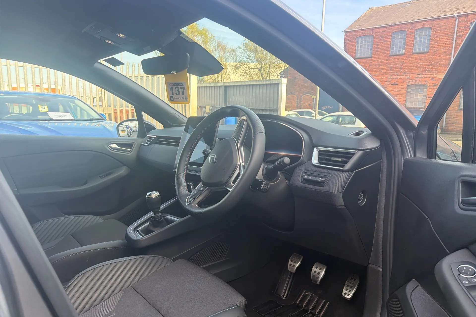 2025 RENAULT CLIO 2025 RENAULT CLIO