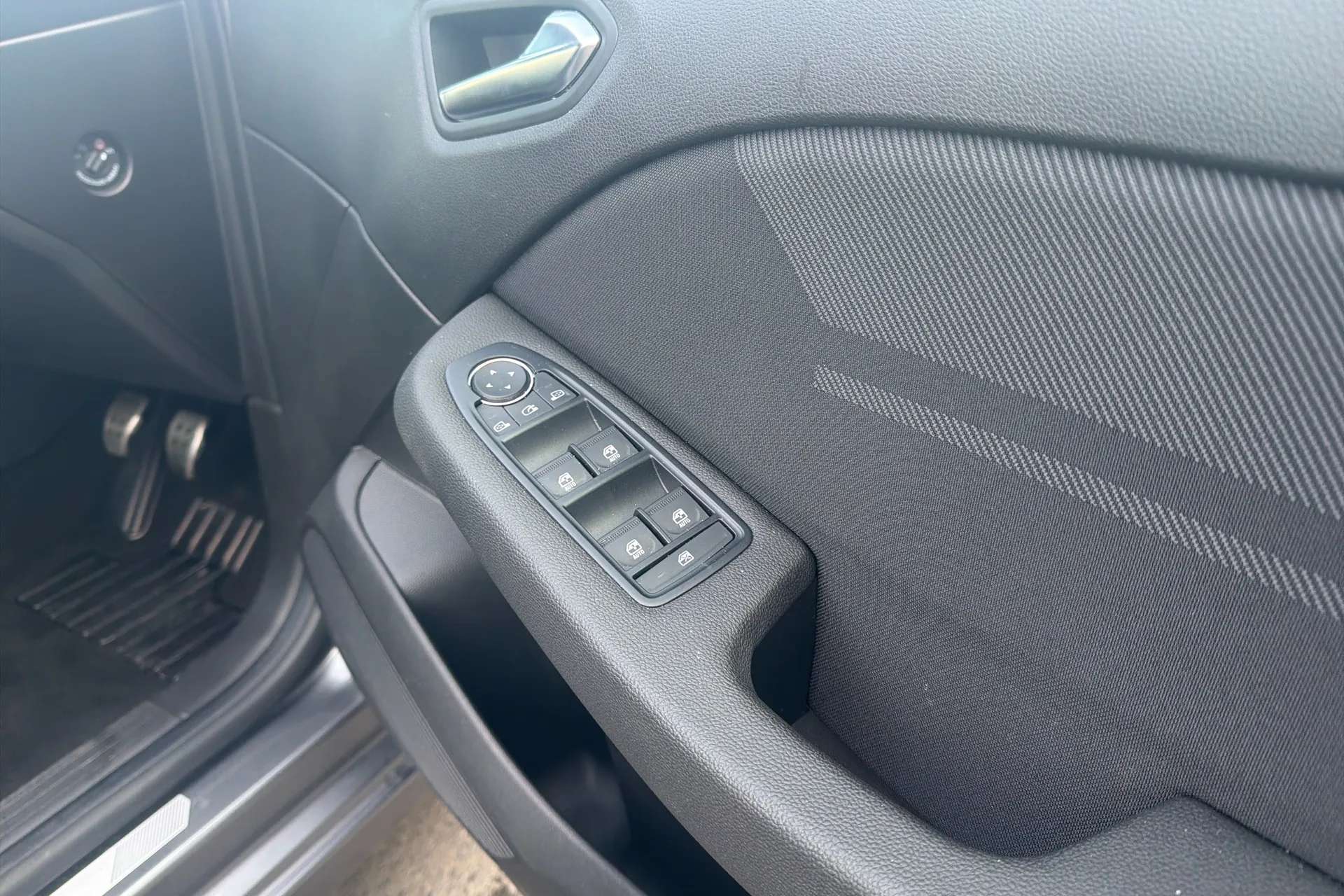 2025 RENAULT CLIO 2025 RENAULT CLIO