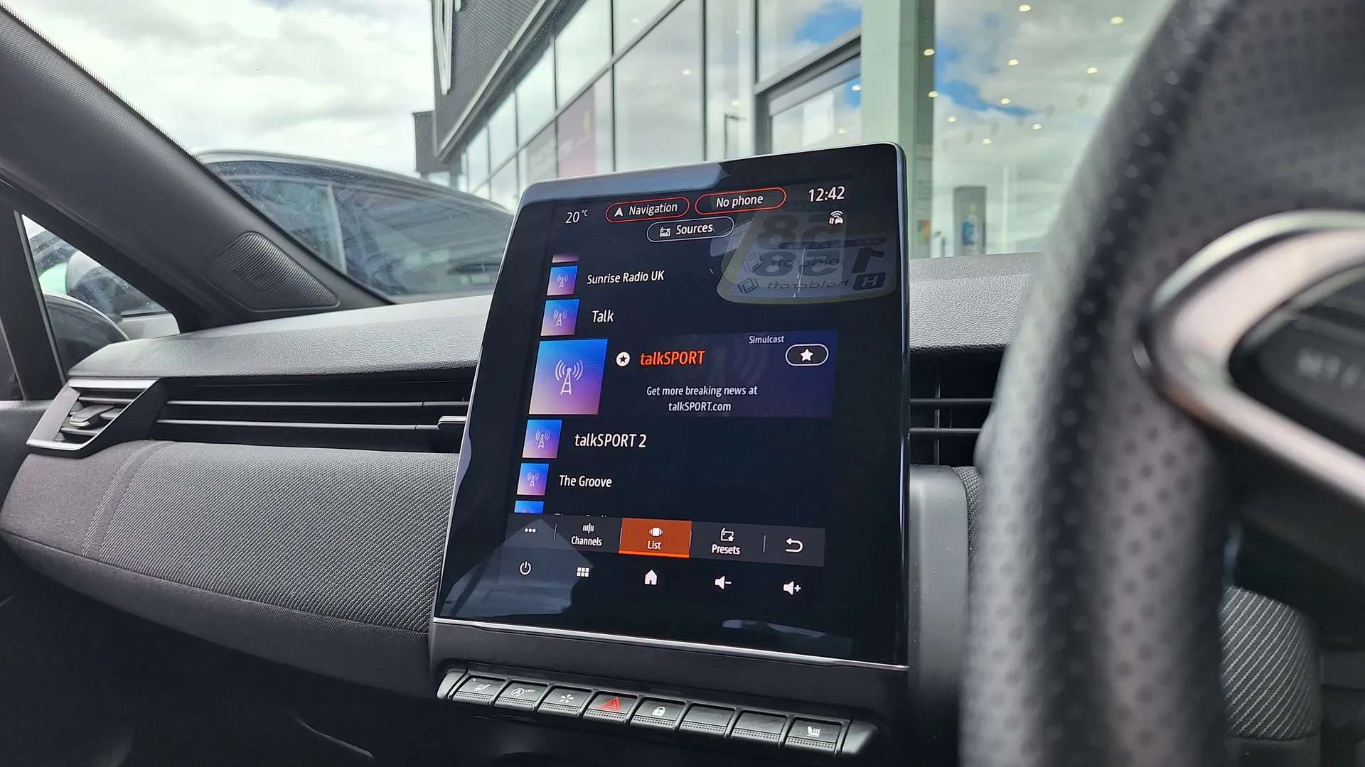 2025 RENAULT CLIO 2025 RENAULT CLIO