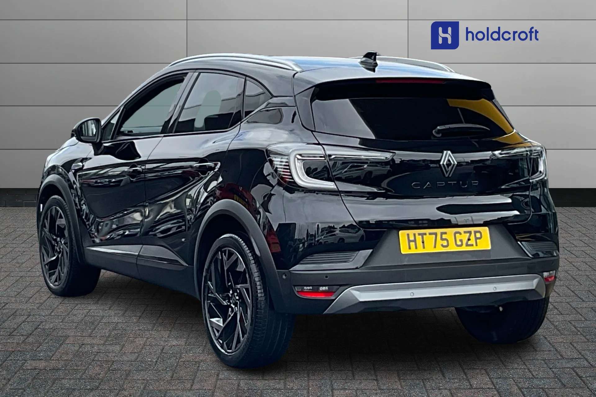 A 2026 RENAULT CAPTUR 1.2 TCE 115 Esprit Alpine 5dr A 2026 RENAULT CAPTUR 1.2 TCE 115 Esprit Alpine 5dr