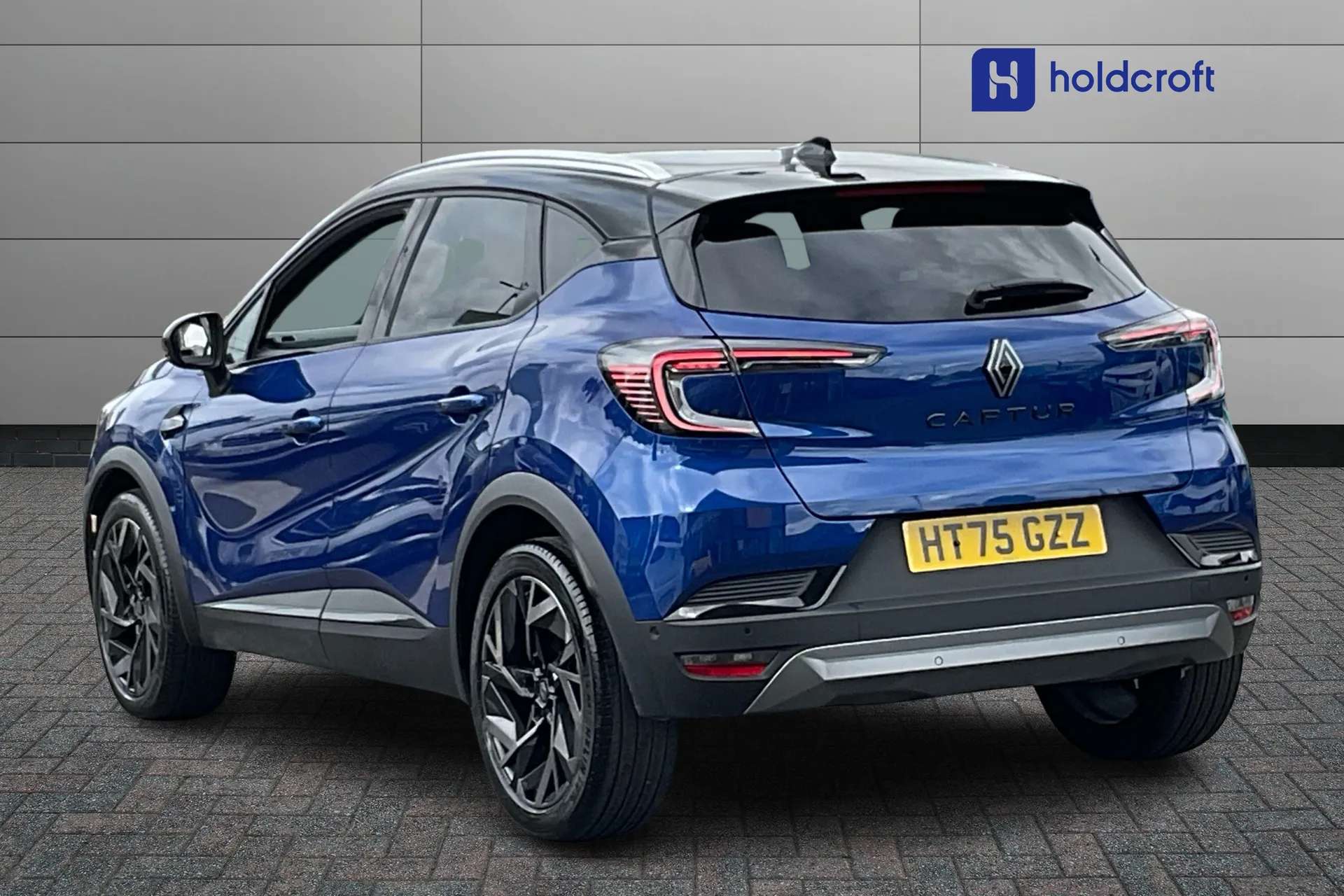A 2026 RENAULT CAPTUR 1.2 TCE 115 Esprit Alpine 5dr A 2026 RENAULT CAPTUR 1.2 TCE 115 Esprit Alpine 5dr