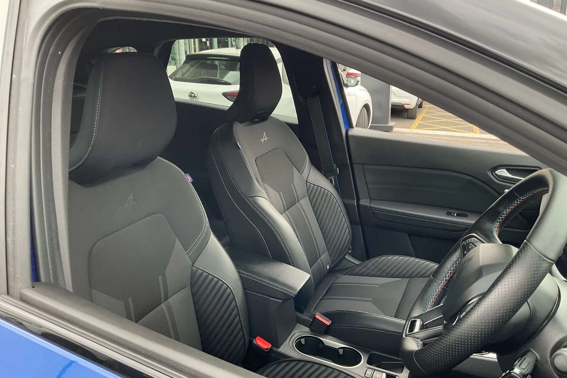 2026 RENAULT CAPTUR 2026 RENAULT CAPTUR