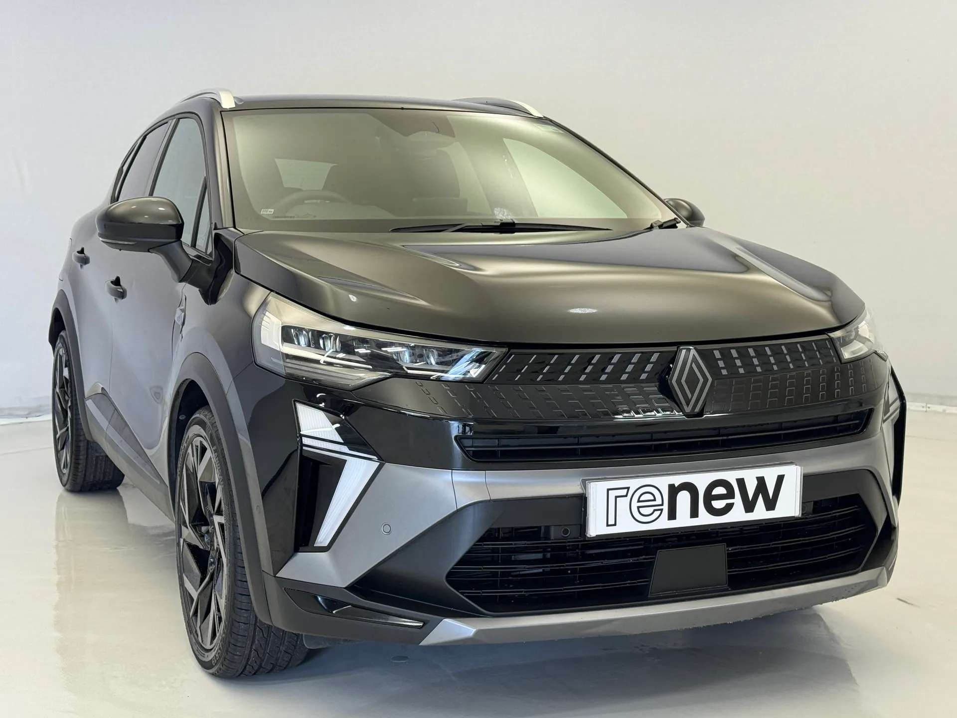 A 2026 RENAULT CAPTUR 1.2 TCE 115 Esprit Alpine 5dr A 2026 RENAULT CAPTUR 1.2 TCE 115 Esprit Alpine 5dr