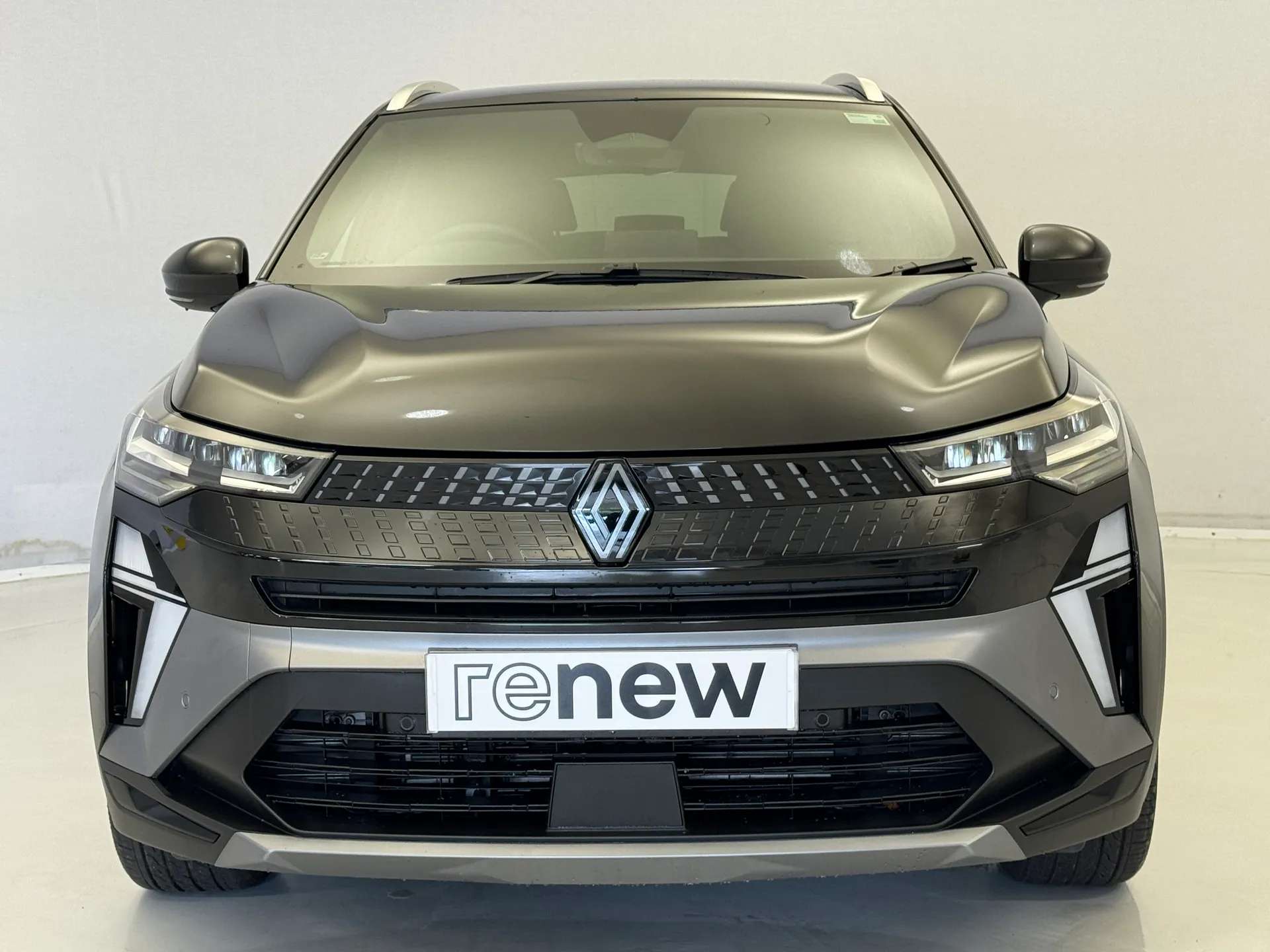 A 2026 RENAULT CAPTUR 1.2 TCE 115 Esprit Alpine 5dr A 2026 RENAULT CAPTUR 1.2 TCE 115 Esprit Alpine 5dr