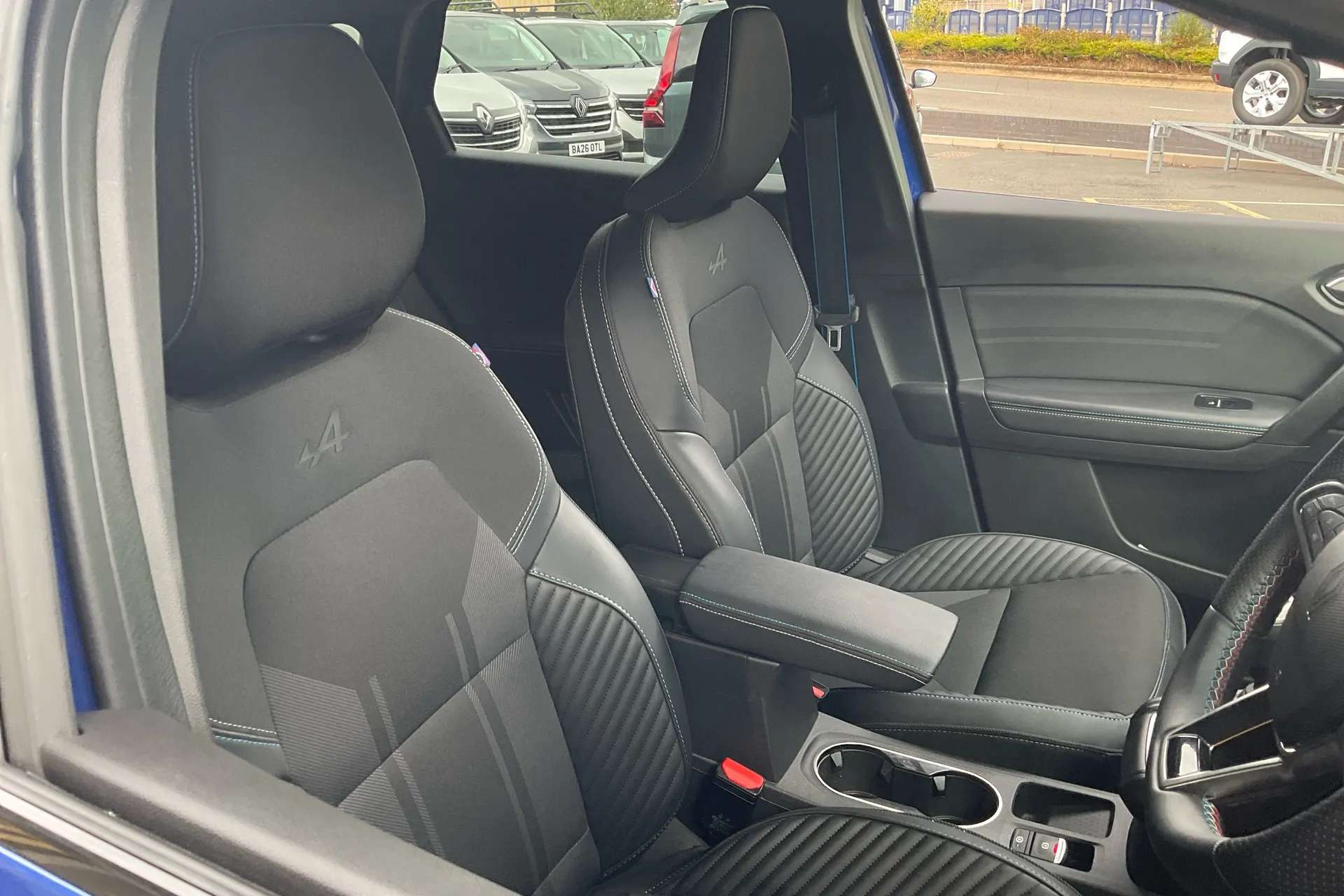 2026 RENAULT CAPTUR 2026 RENAULT CAPTUR