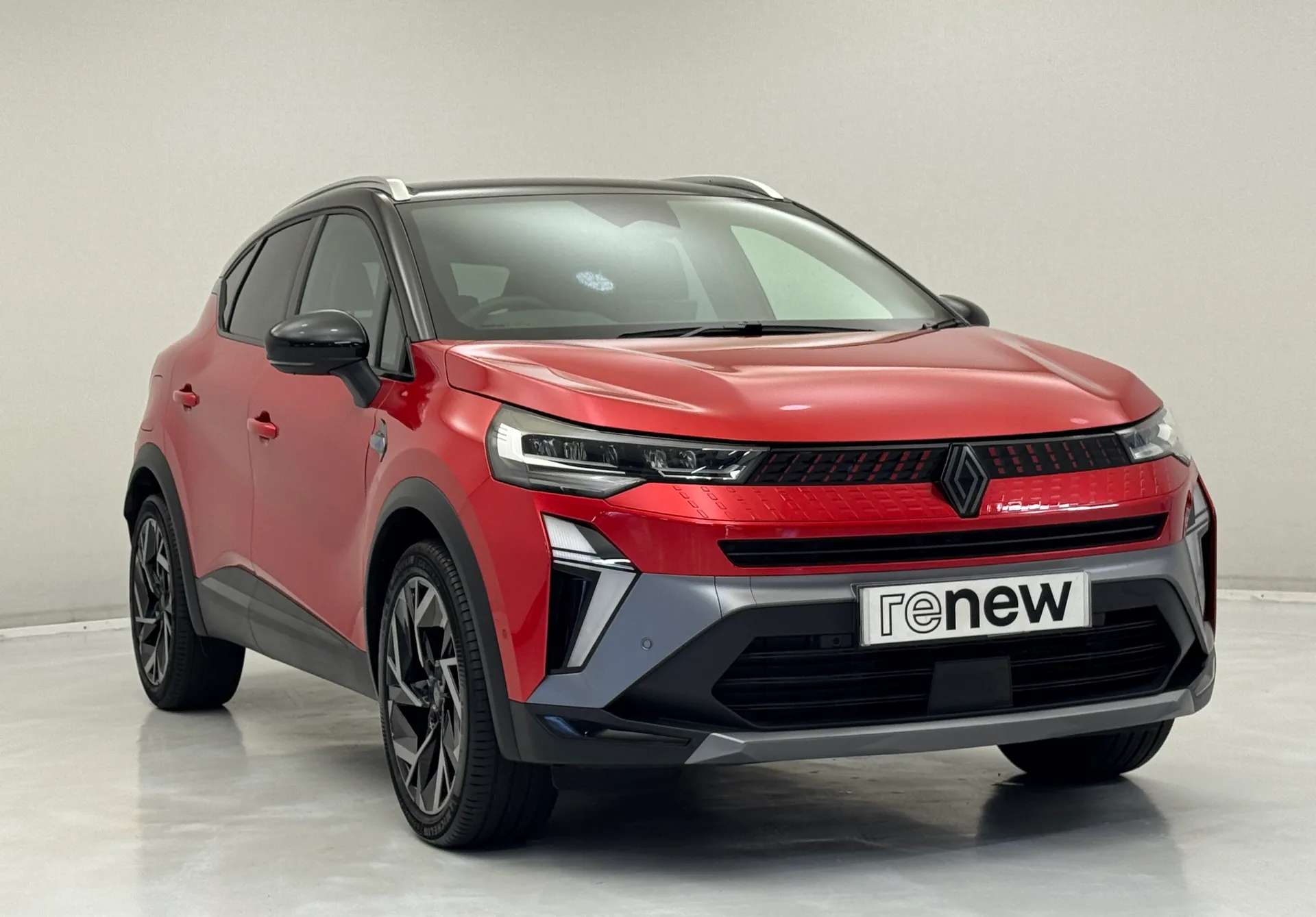 A 2026 RENAULT CAPTUR 1.2 TCE 115 Esprit Alpine 5dr A 2026 RENAULT CAPTUR 1.2 TCE 115 Esprit Alpine 5dr
