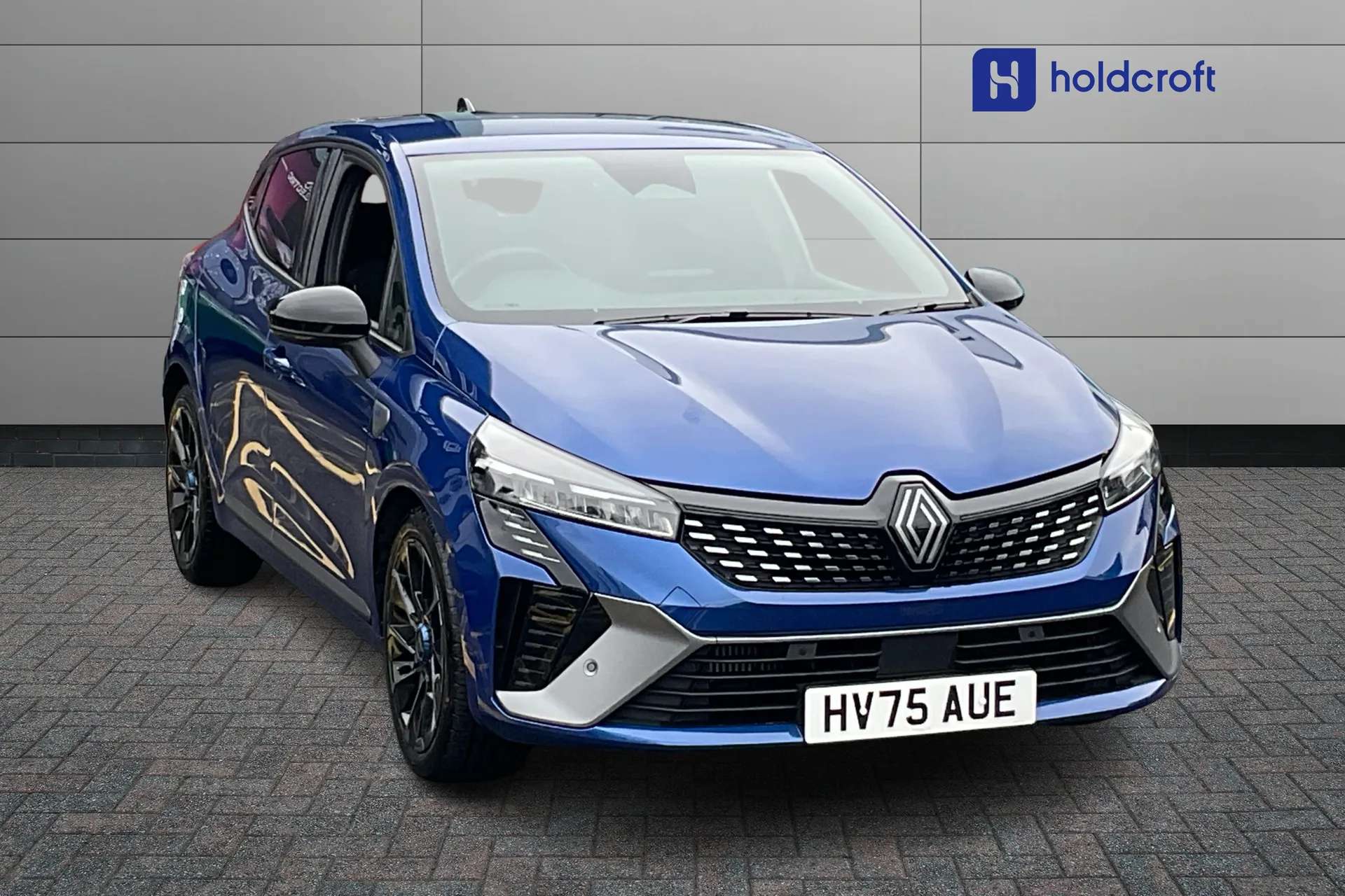 A 2025 RENAULT CLIO 1.0 TCe 90 Esprit Alpine 5dr A 2025 RENAULT CLIO 1.0 TCe 90 Esprit Alpine 5dr