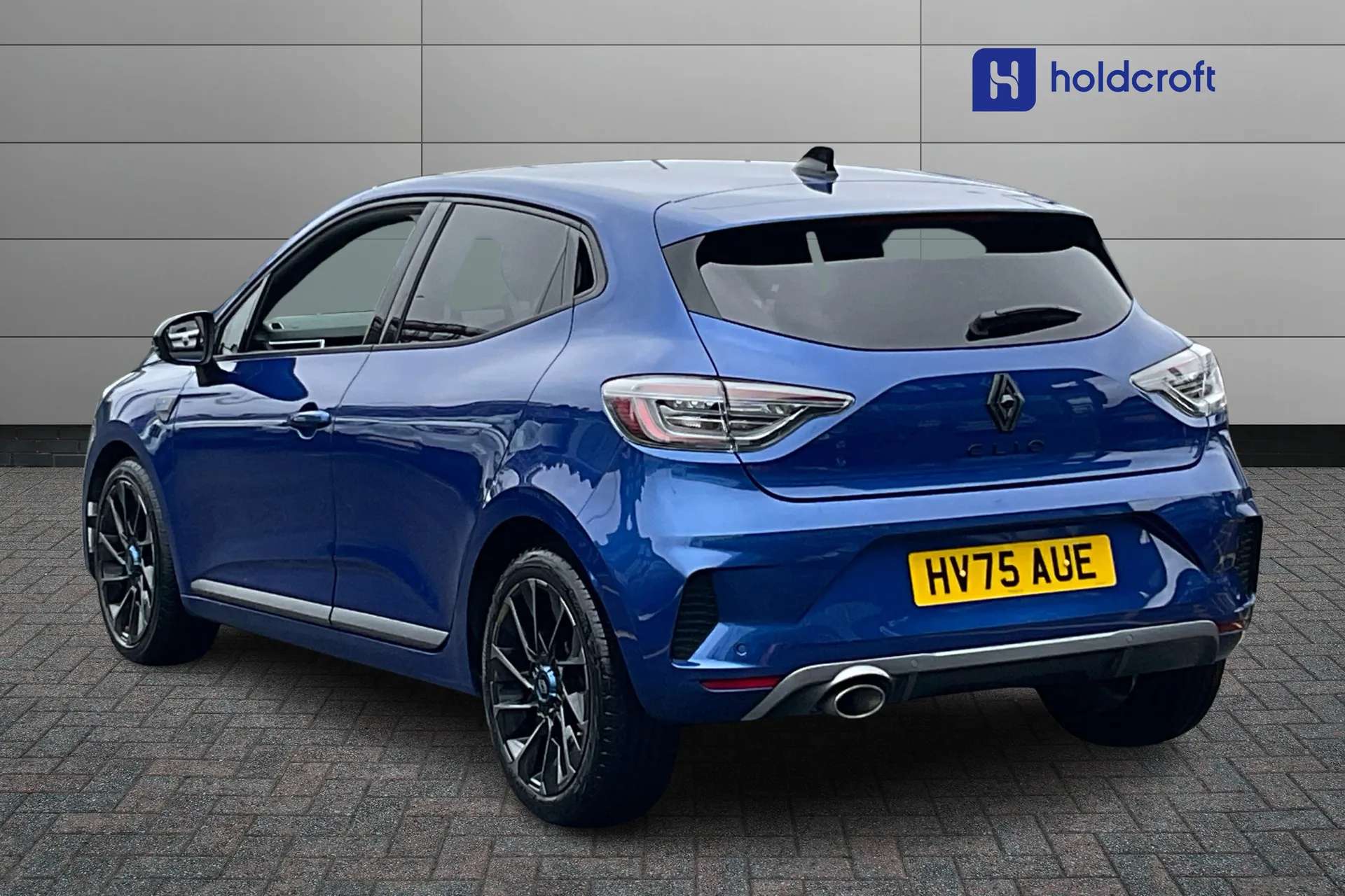 A 2025 RENAULT CLIO 1.0 TCe 90 Esprit Alpine 5dr A 2025 RENAULT CLIO 1.0 TCe 90 Esprit Alpine 5dr