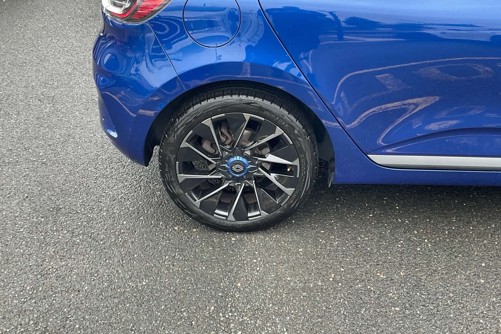A 2025 RENAULT CLIO 1.0 TCe 90 Esprit Alpine 5dr A 2025 RENAULT CLIO 1.0 TCe 90 Esprit Alpine 5dr
