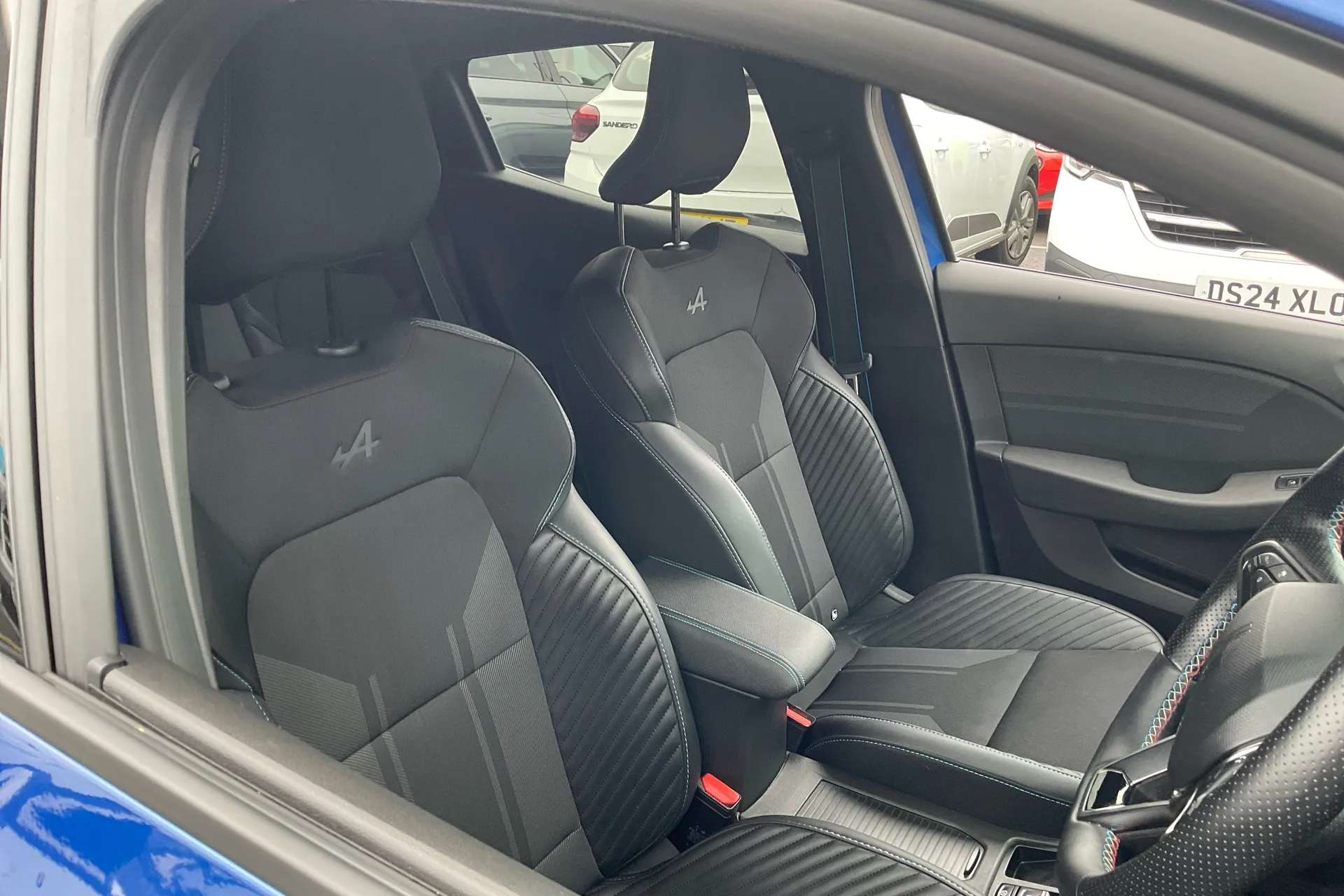 2025 RENAULT CLIO 2025 RENAULT CLIO