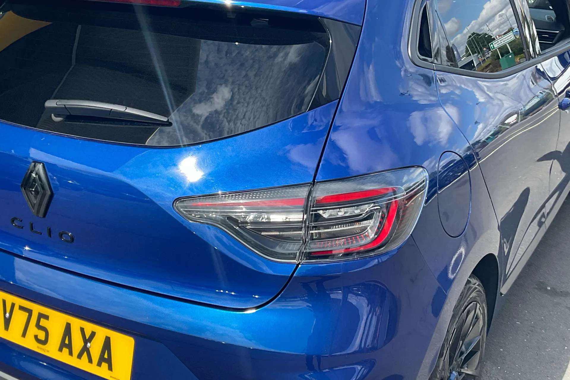 2025 RENAULT CLIO 2025 RENAULT CLIO