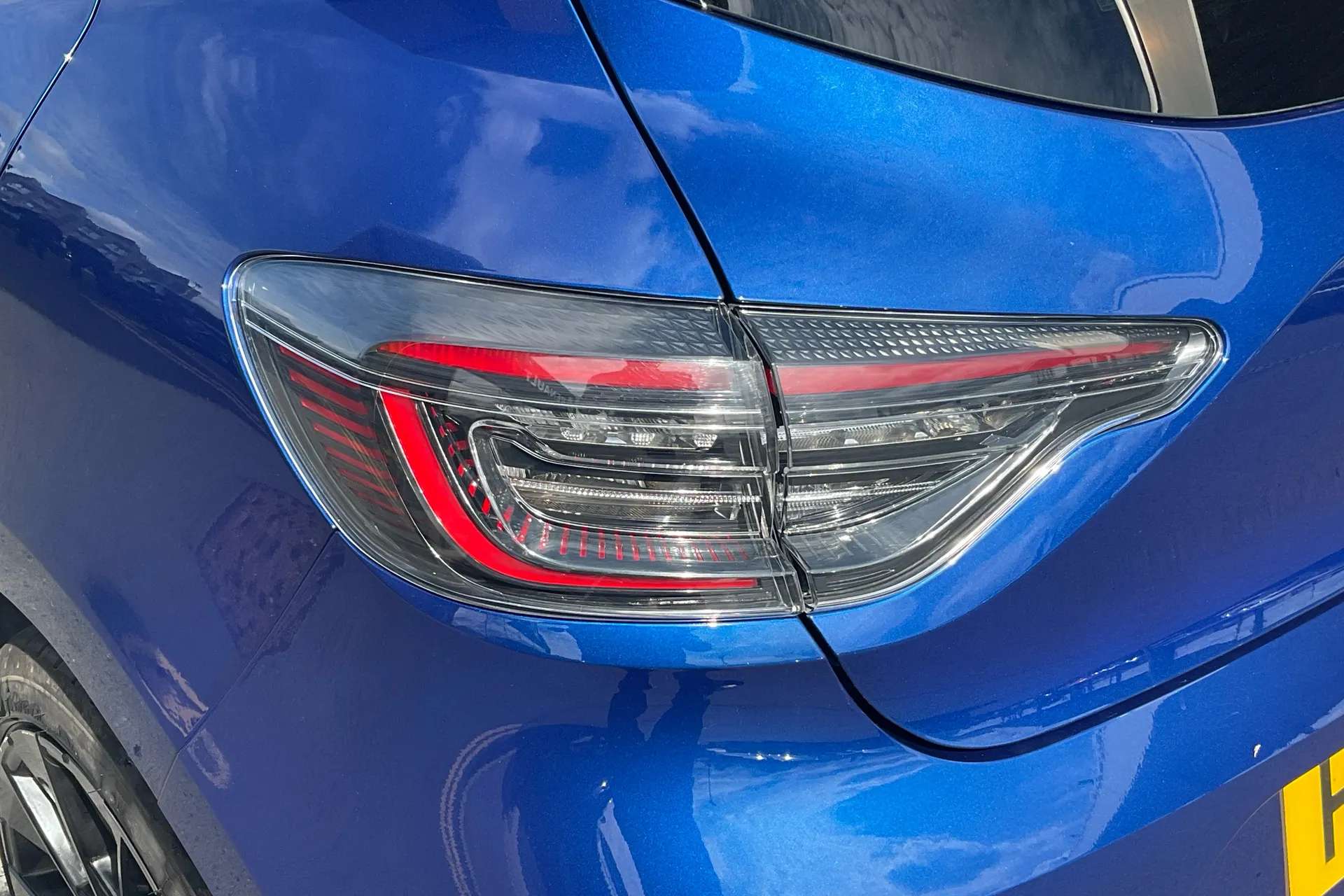 2025 RENAULT CLIO 2025 RENAULT CLIO