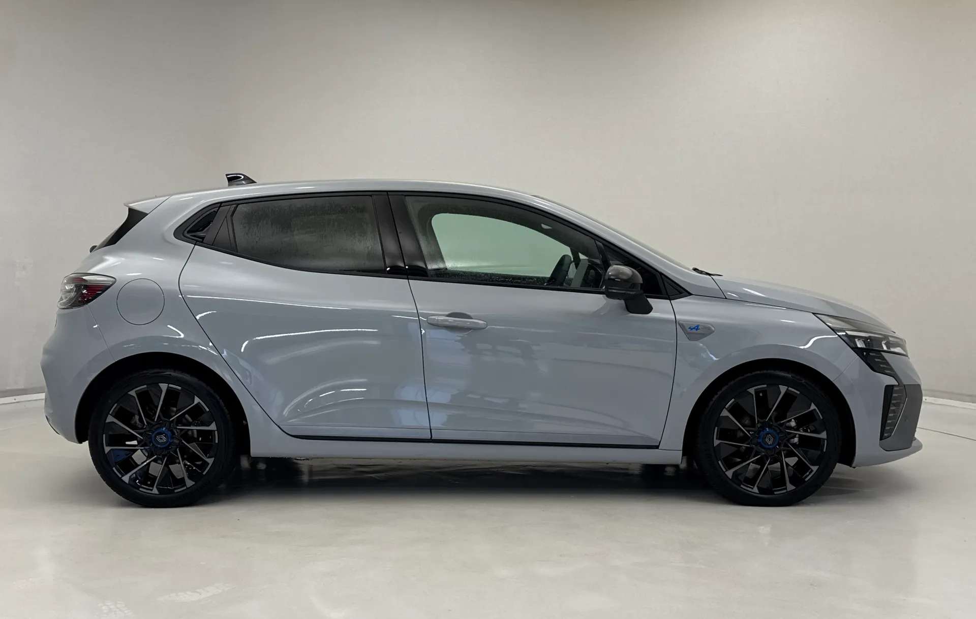 2025 RENAULT CLIO 2025 RENAULT CLIO