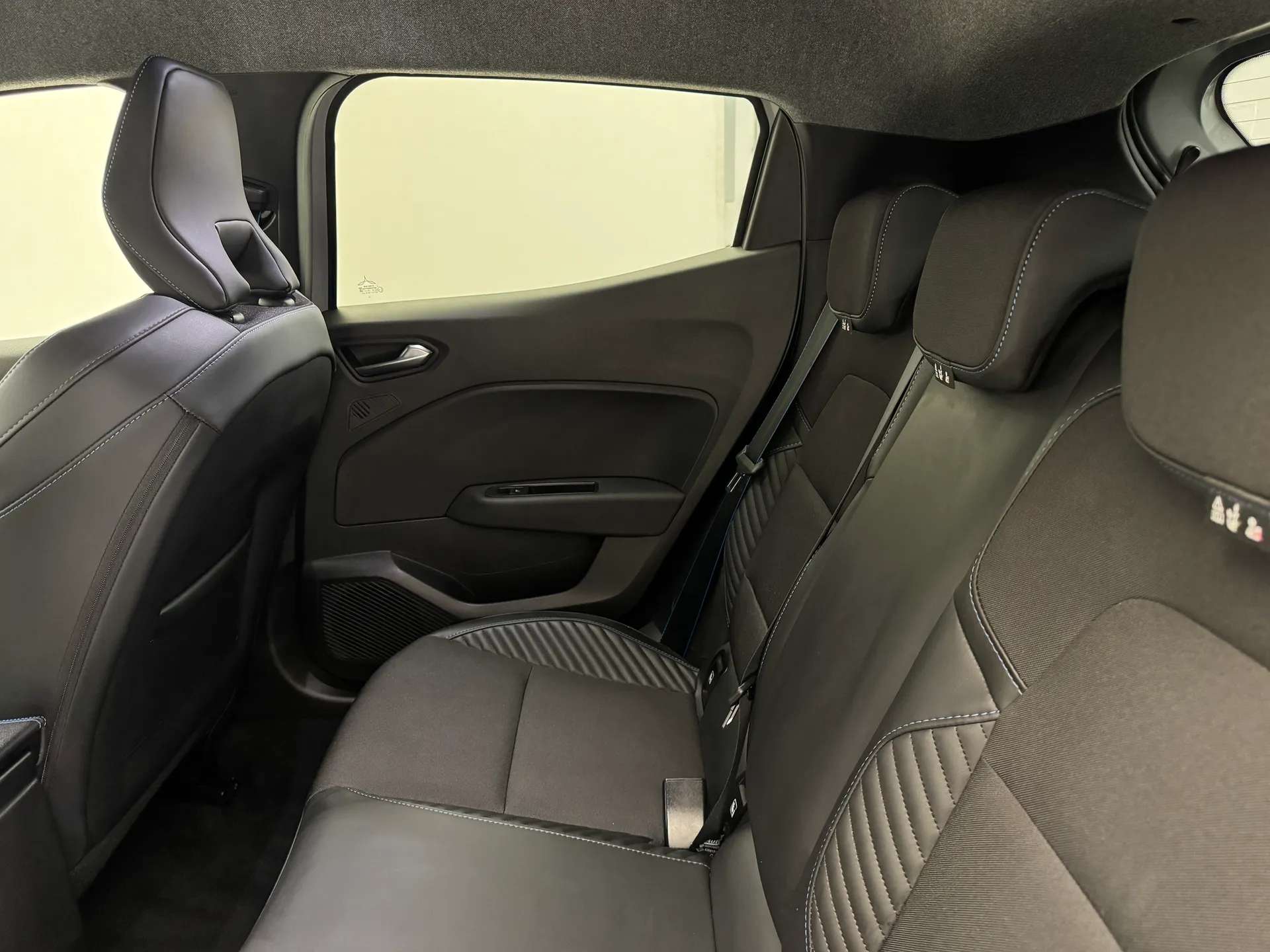 2025 RENAULT CLIO 2025 RENAULT CLIO