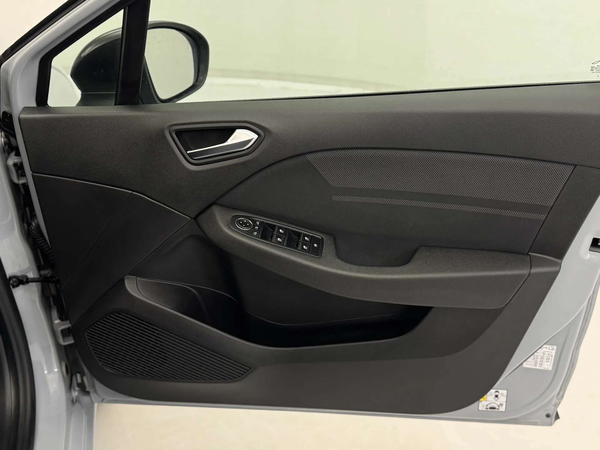 2025 RENAULT CLIO 2025 RENAULT CLIO
