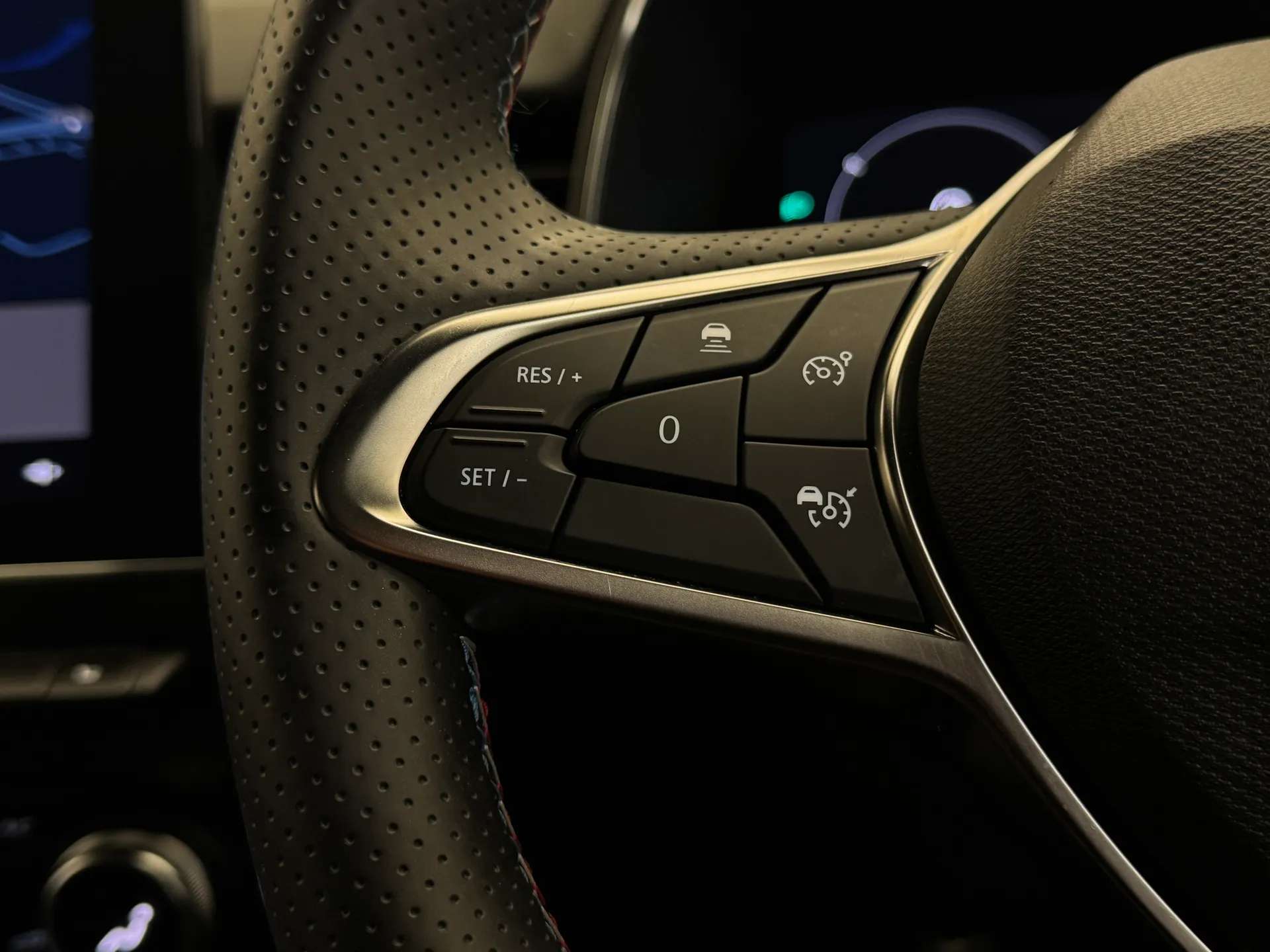 2025 RENAULT CLIO 2025 RENAULT CLIO
