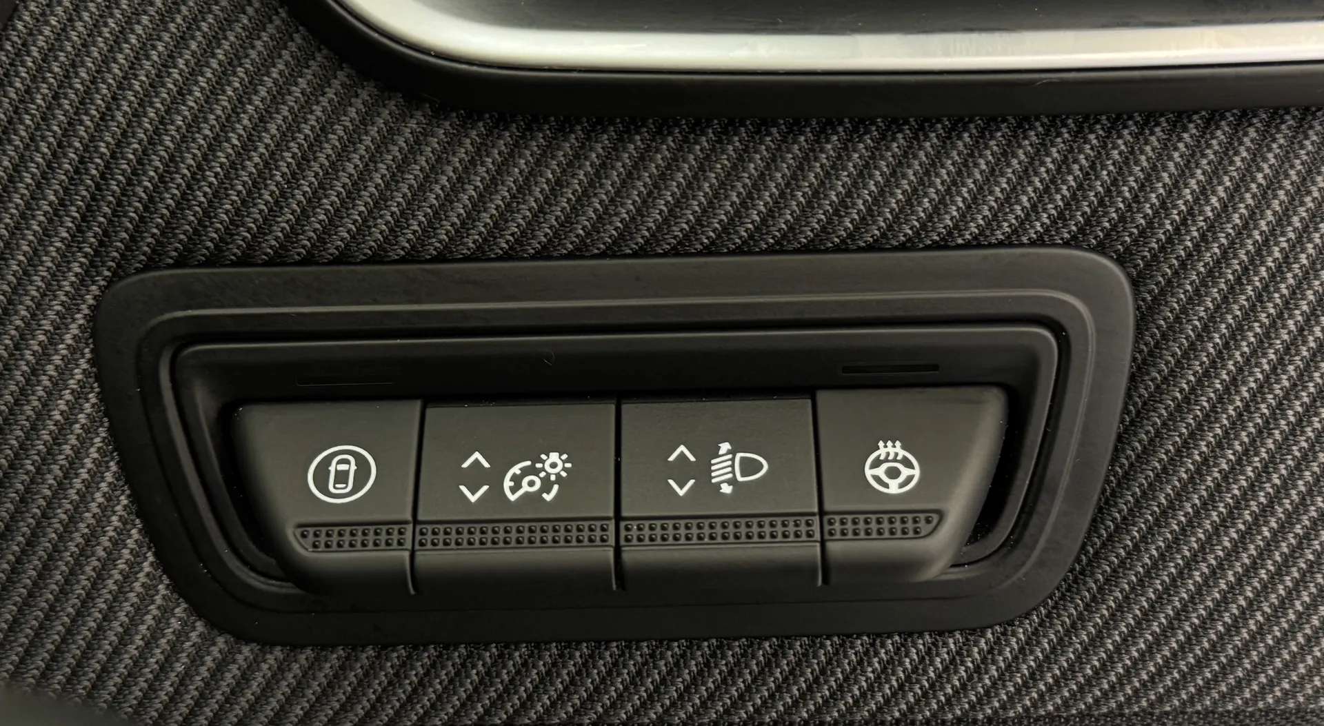 2025 RENAULT CLIO 2025 RENAULT CLIO