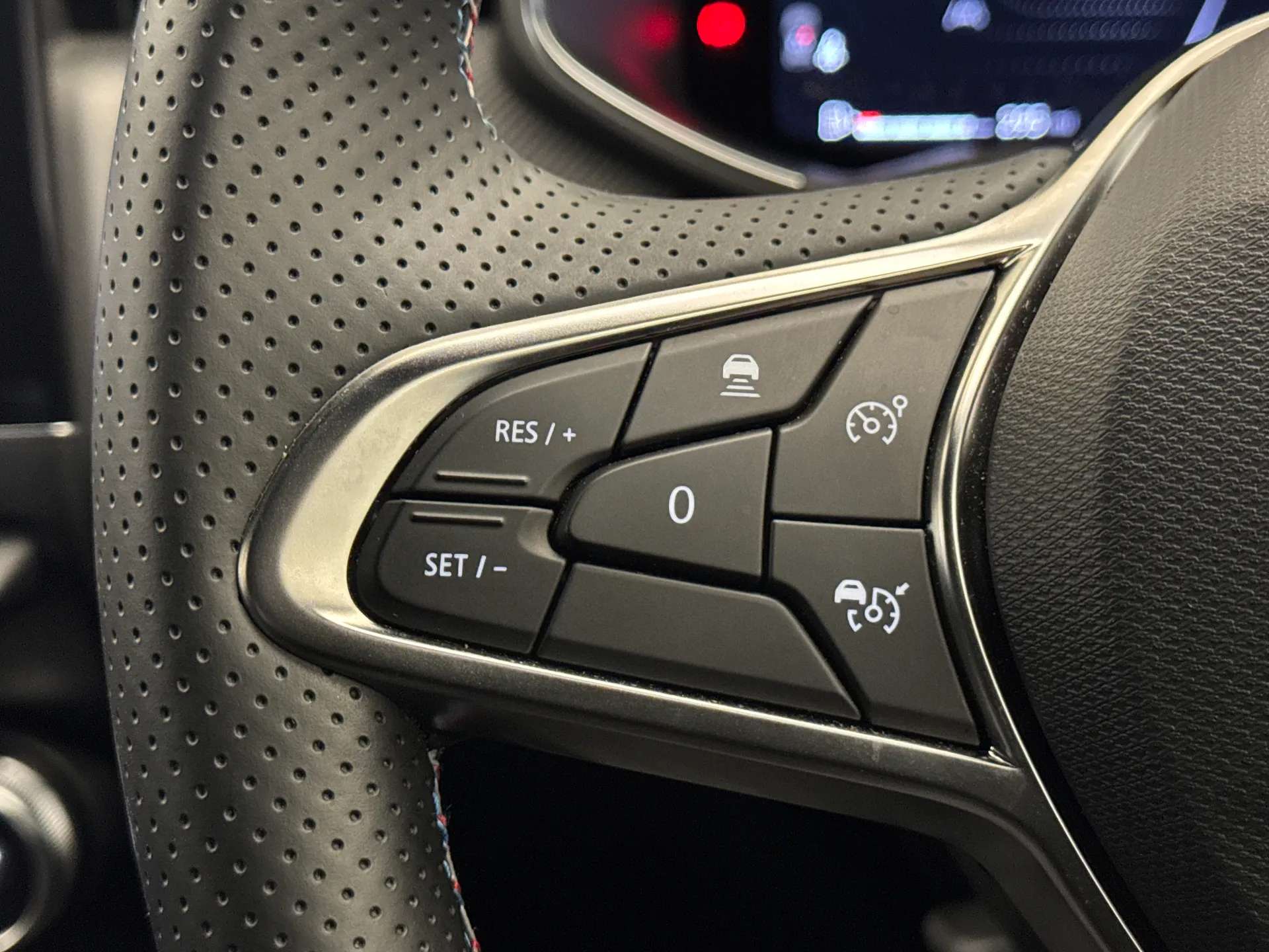 2025 RENAULT CLIO 2025 RENAULT CLIO